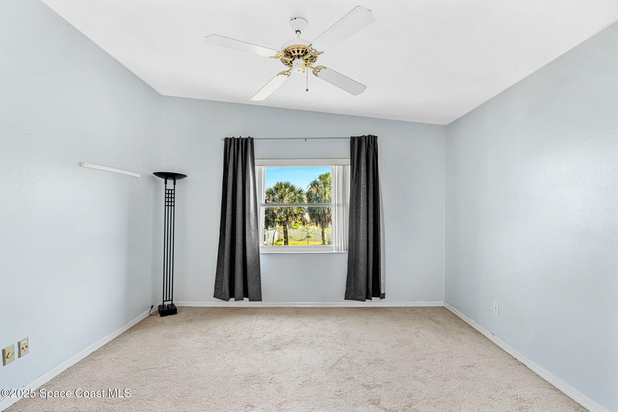 75 Coral Sea Way 12