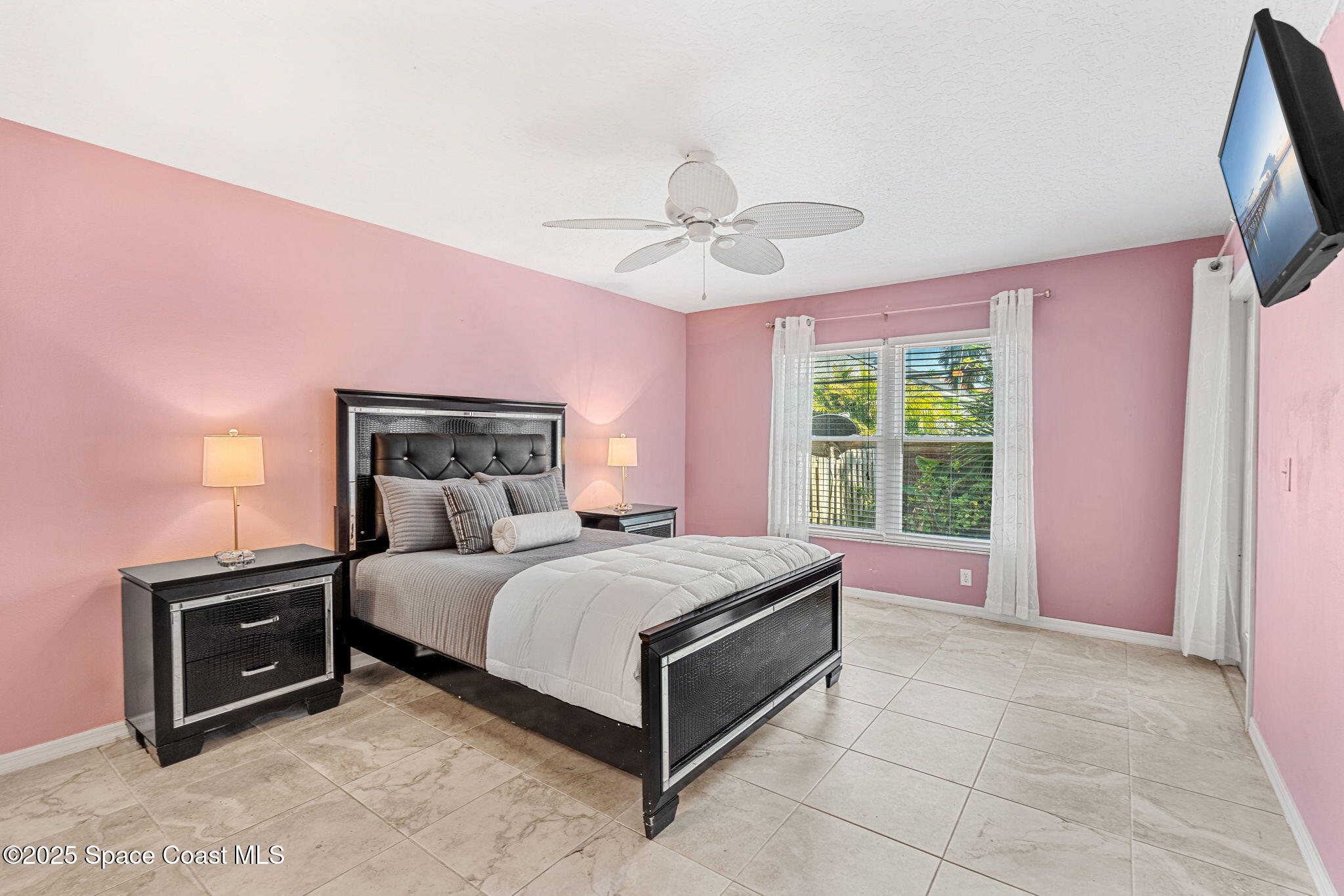 75 Coral Sea Way 12