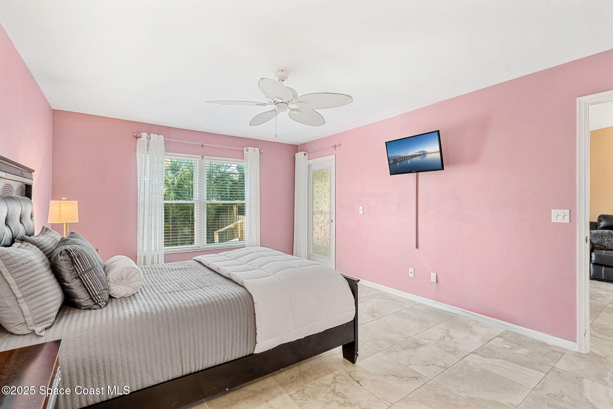 75 Coral Sea Way 12