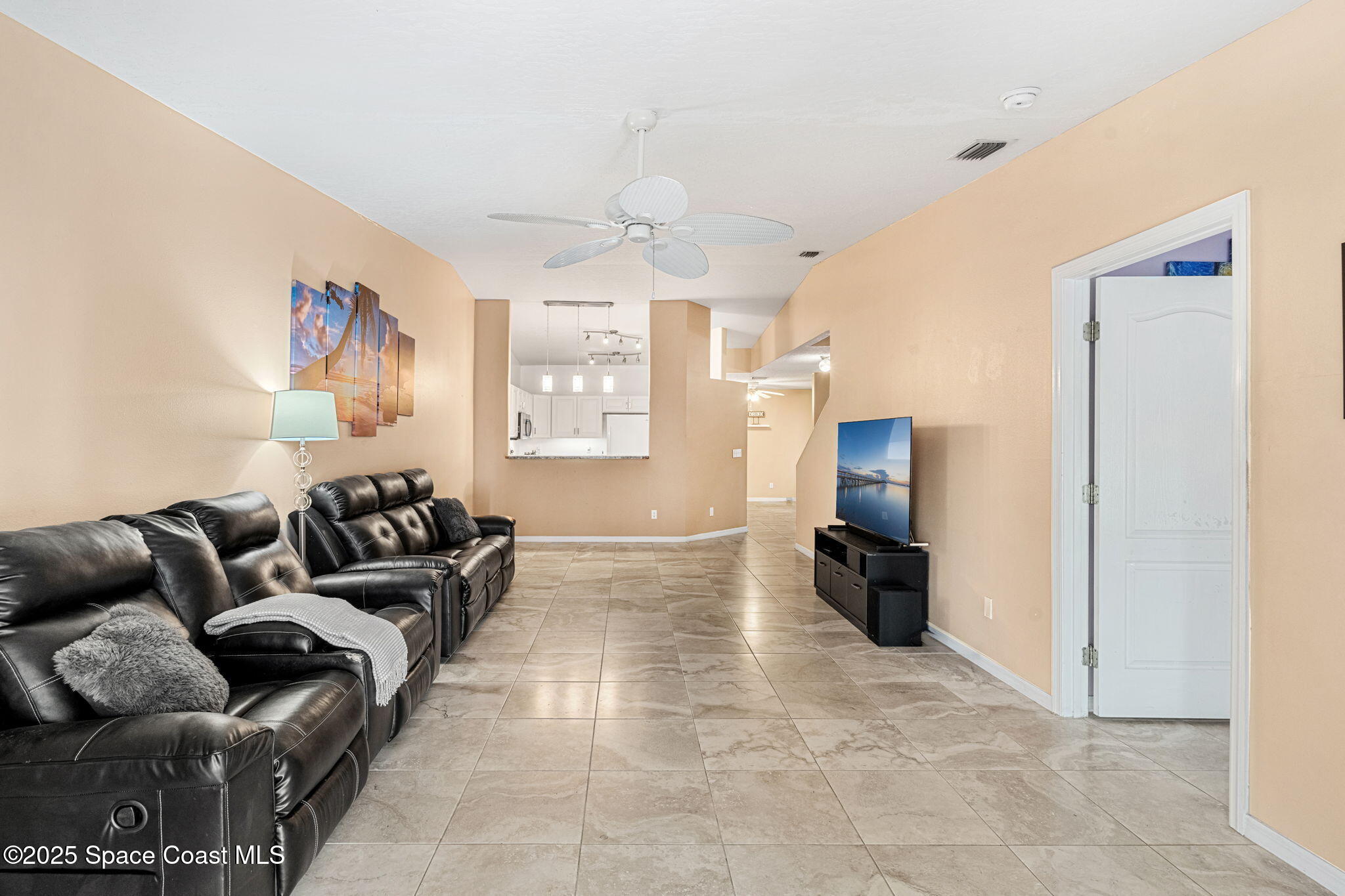 75 Coral Sea Way 12