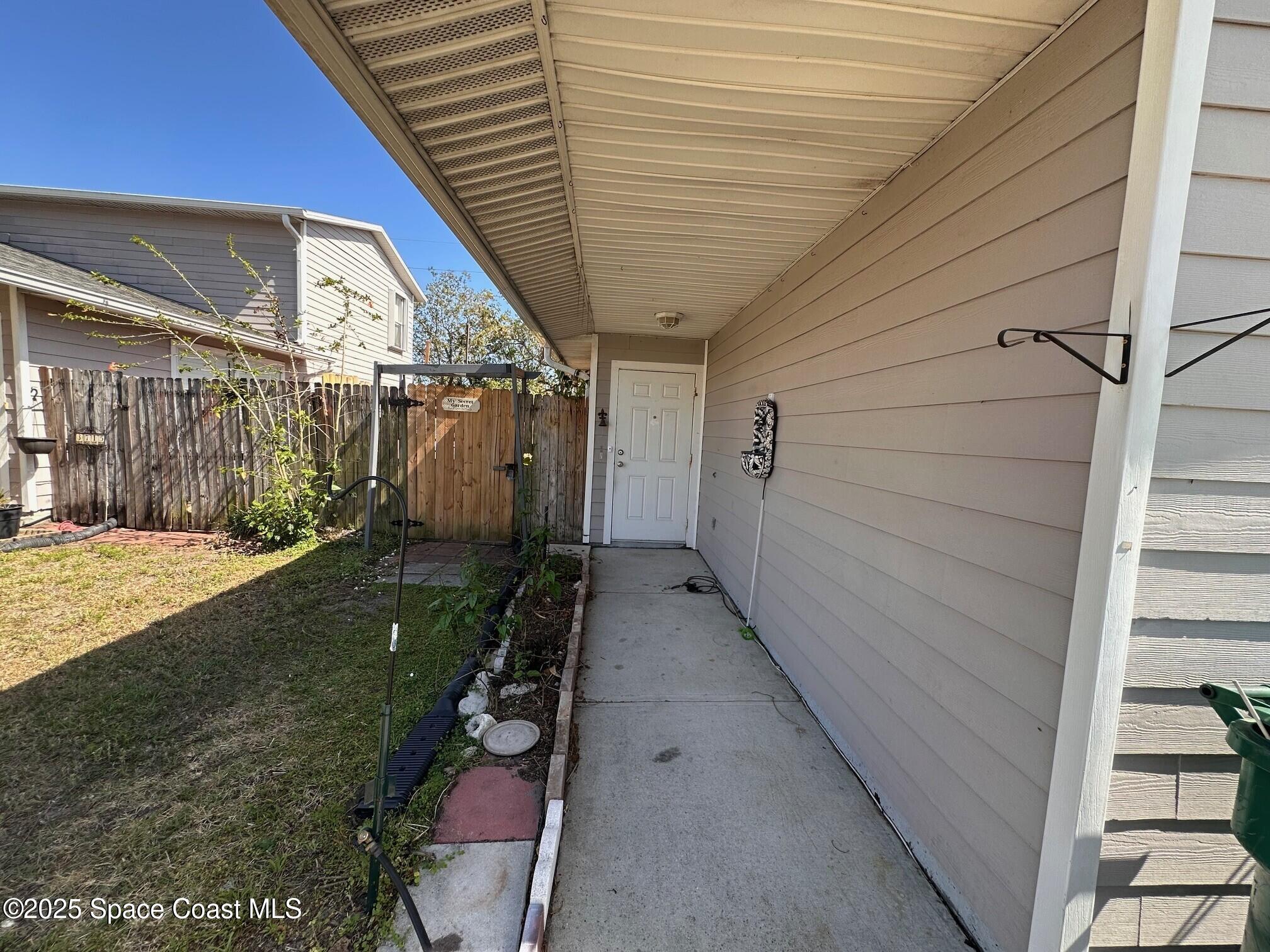 3717 W Malory Court