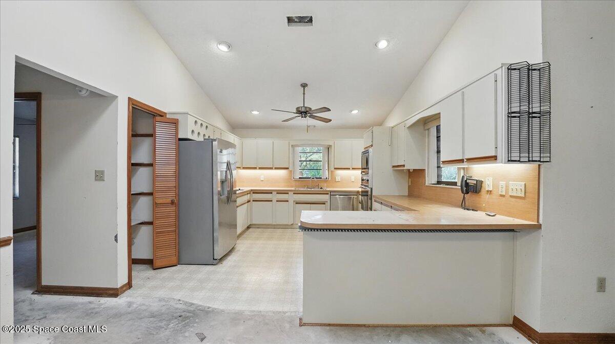 3940 Garvin Lake Drive, Grant-Valkaria