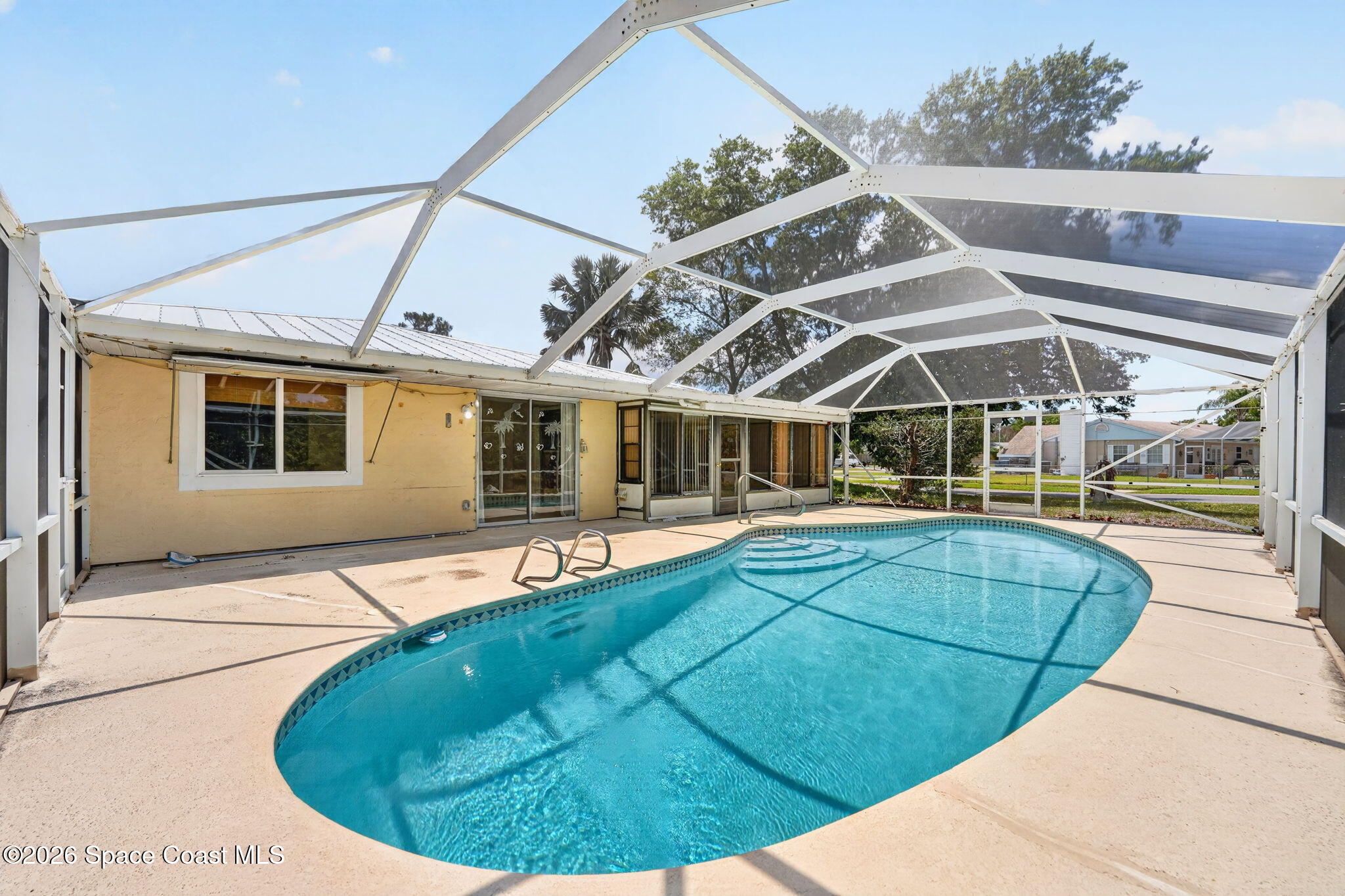 1340 Mariposa Drive NE