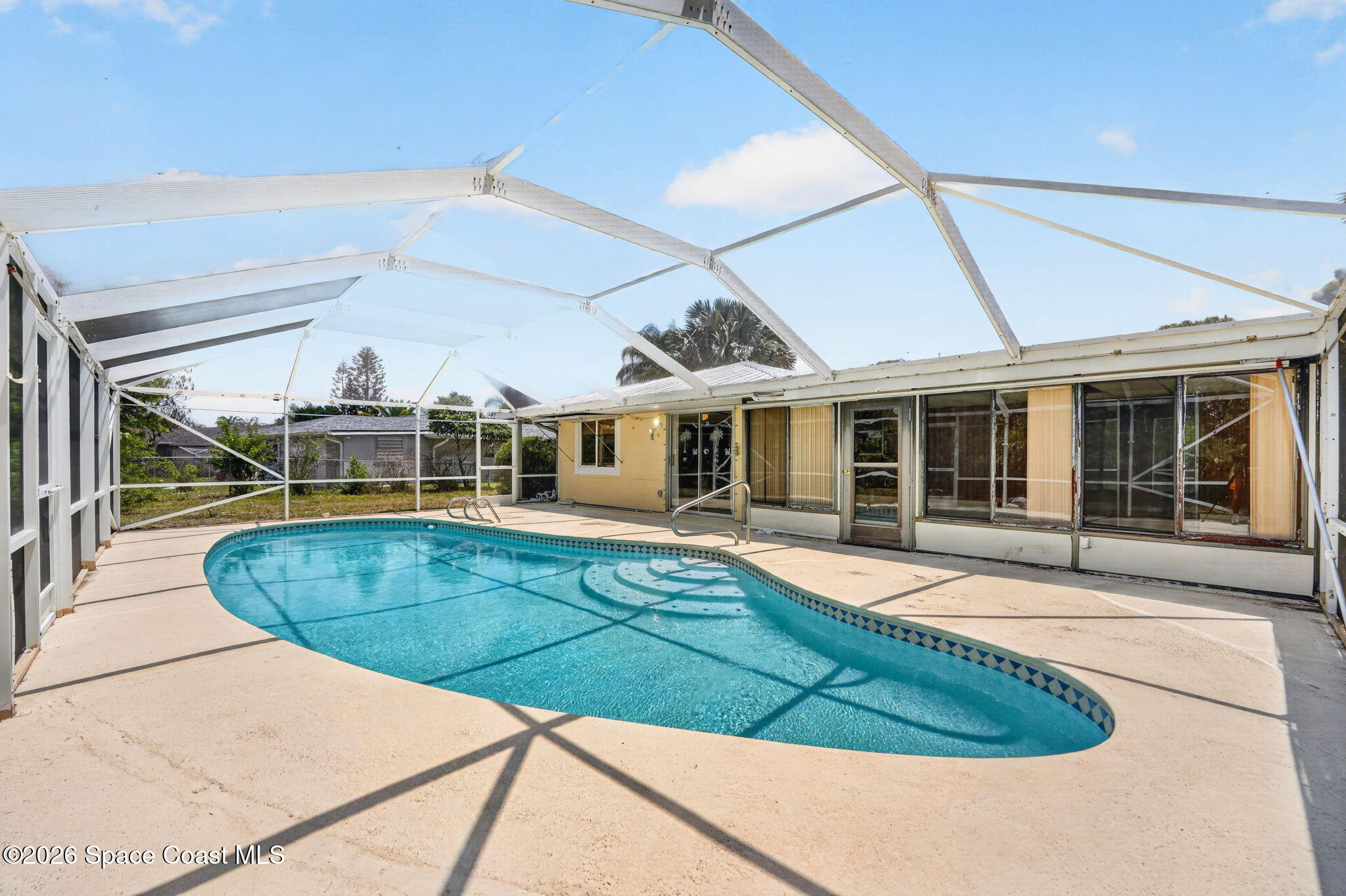 1340 Mariposa Drive NE