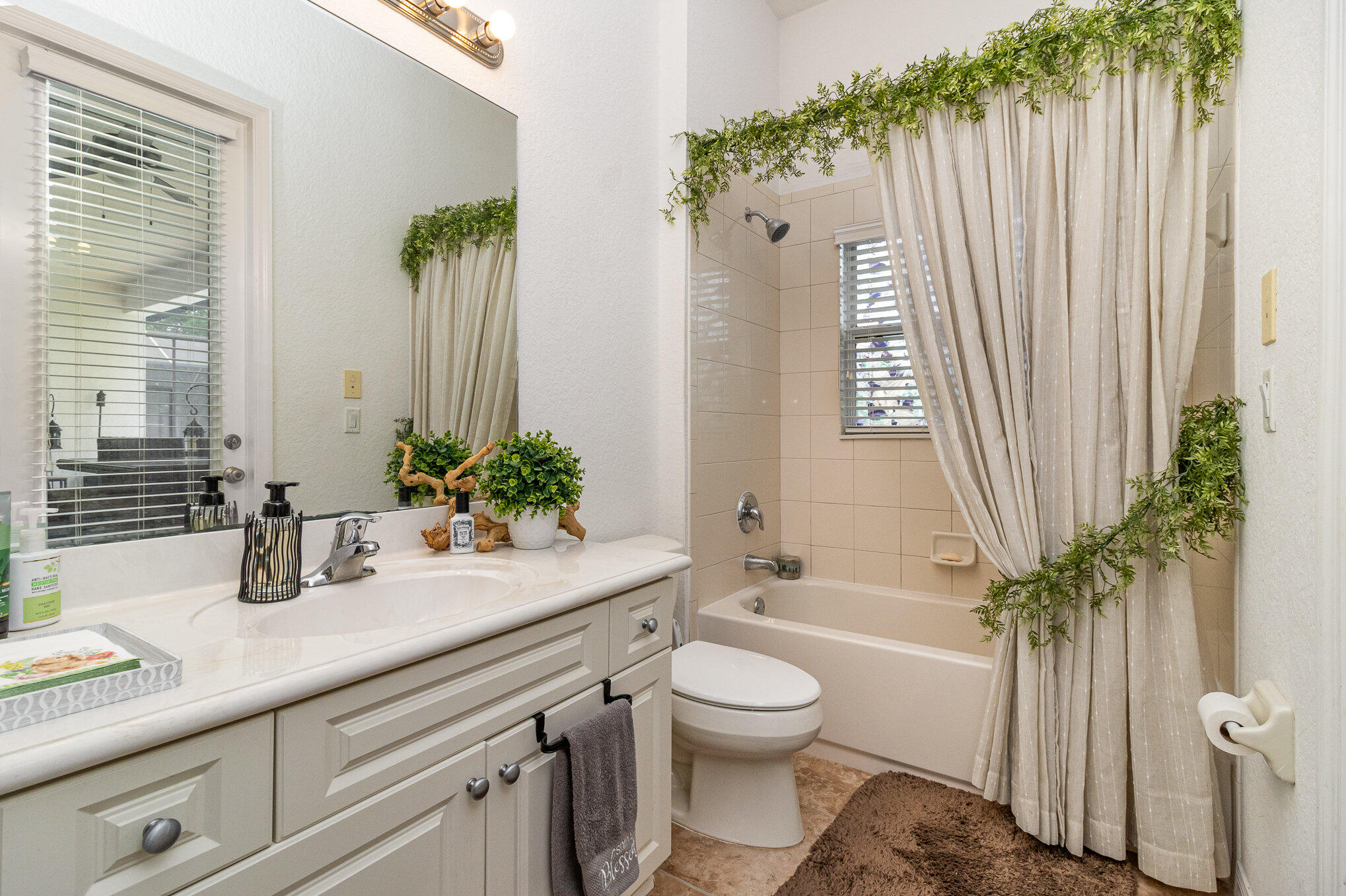 4859 Chastain Drive