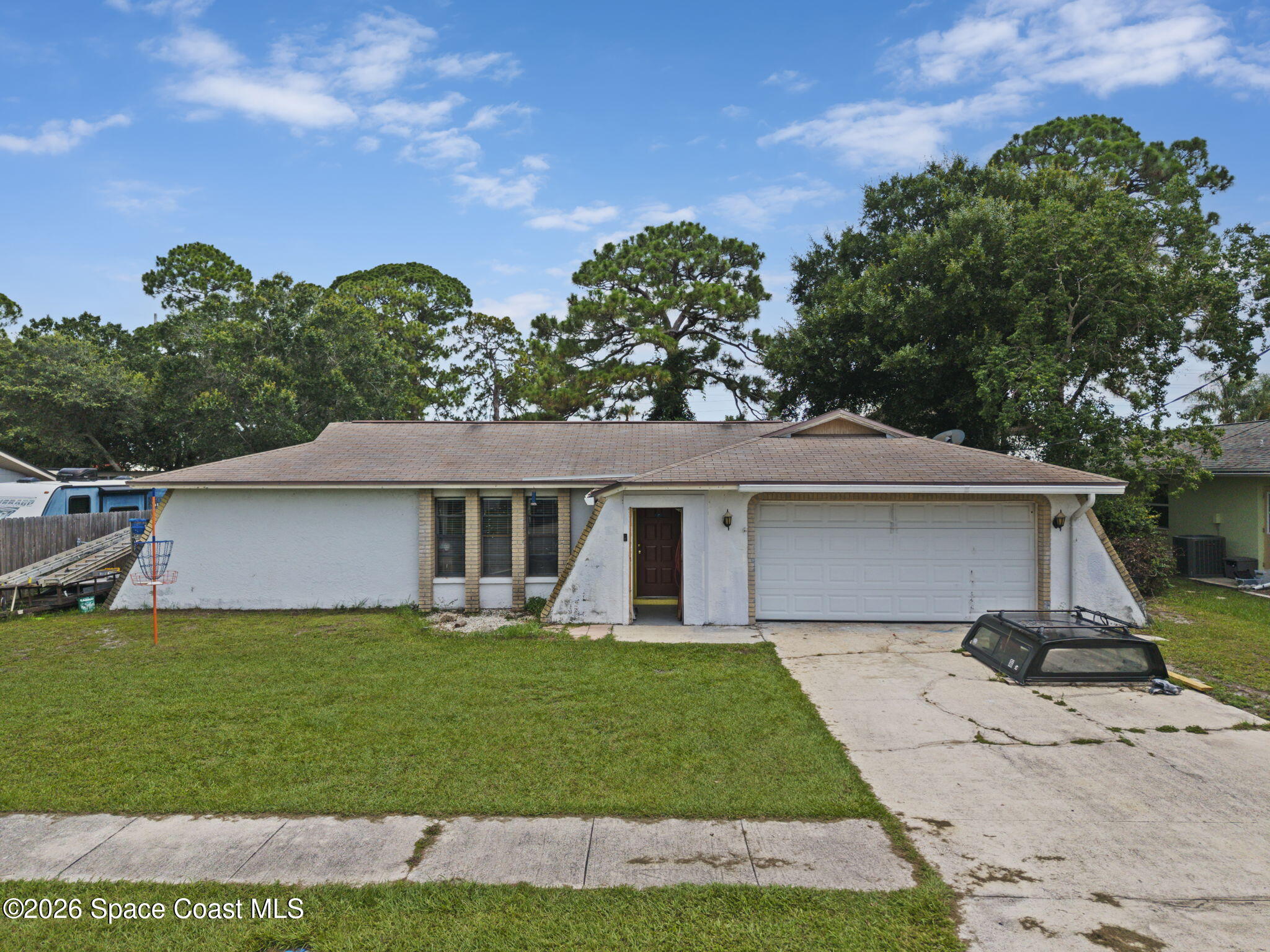 988 Pineland Drive