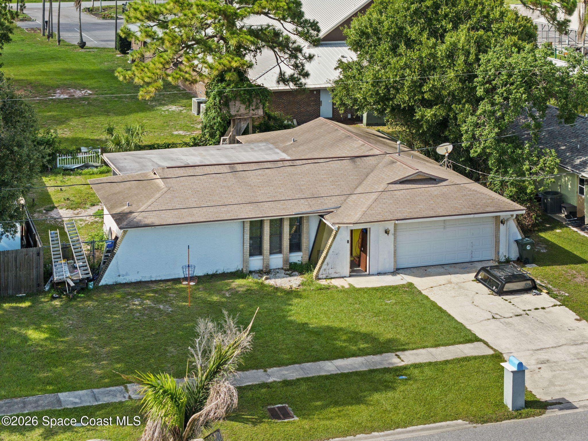 988 Pineland Drive