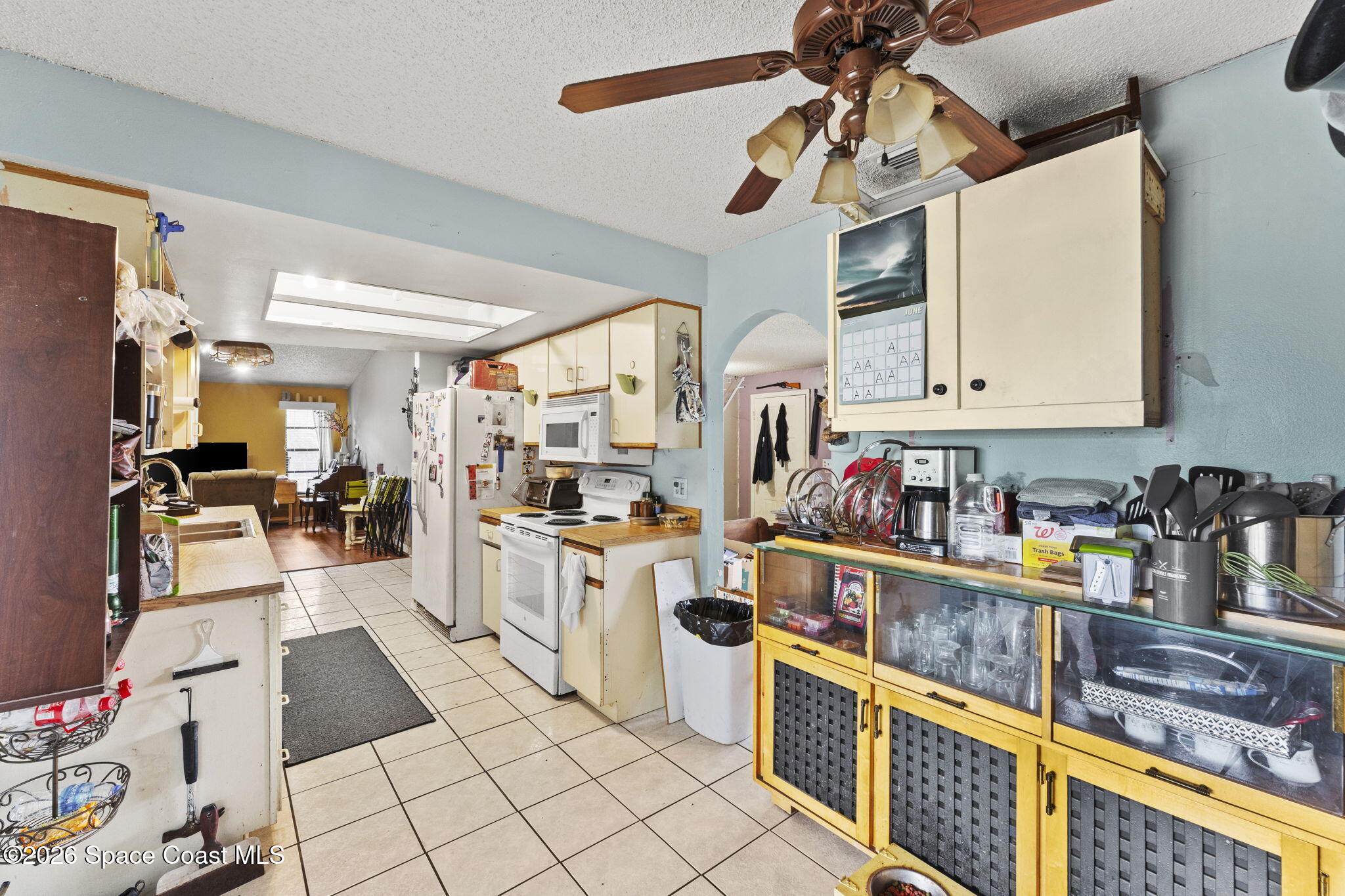 988 Pineland Drive