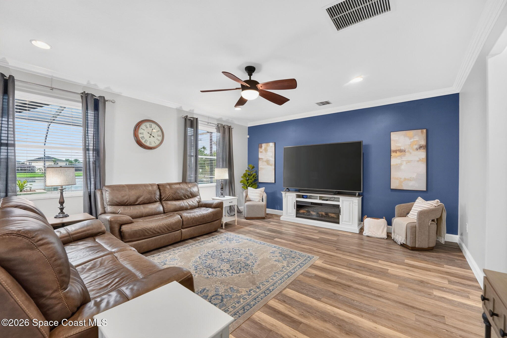 3517 Hollisten Circle