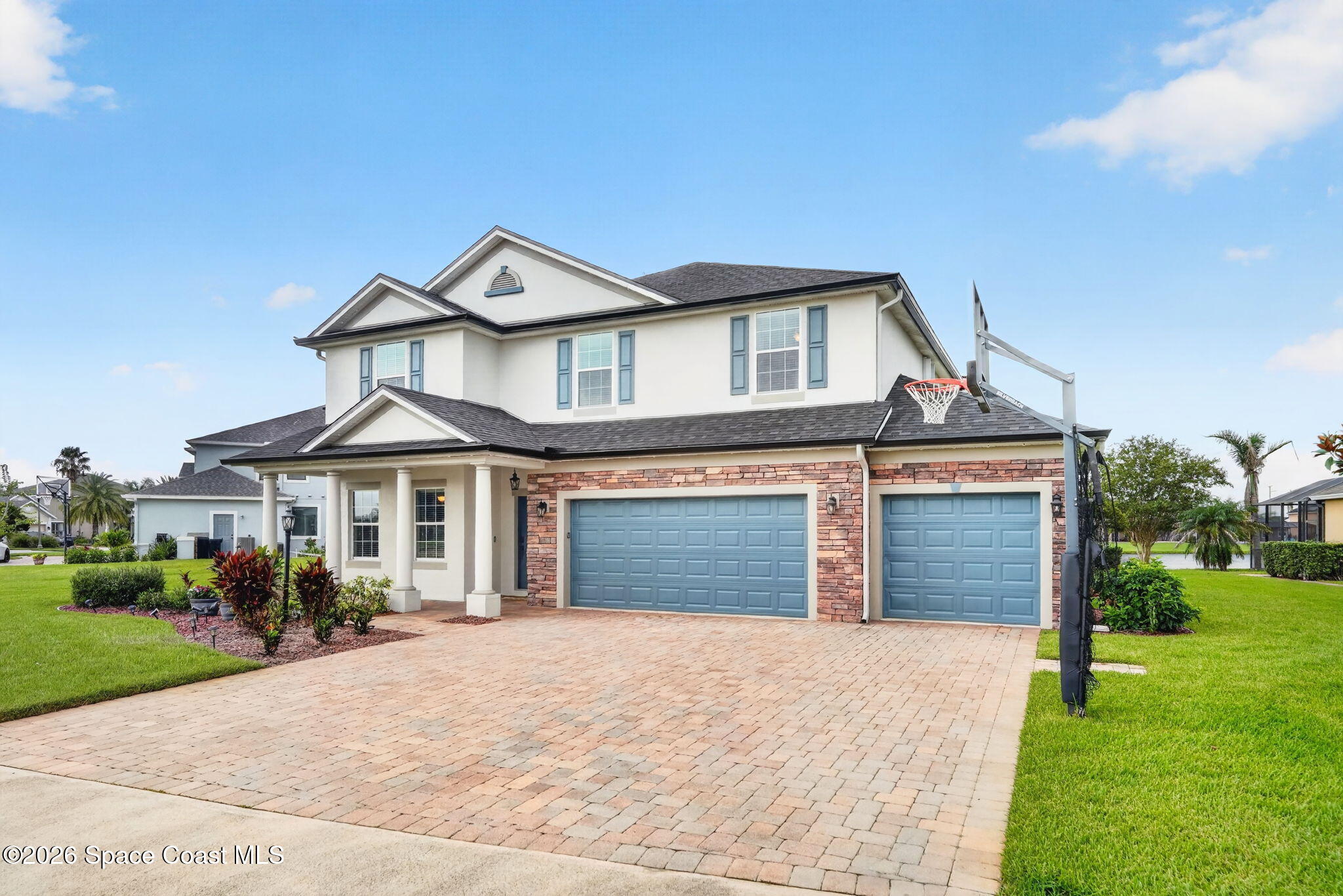 3517 Hollisten Circle
