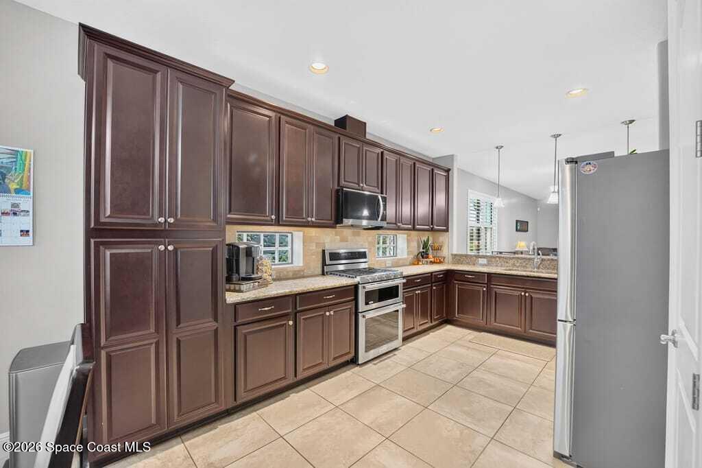 8044 Creshire Court