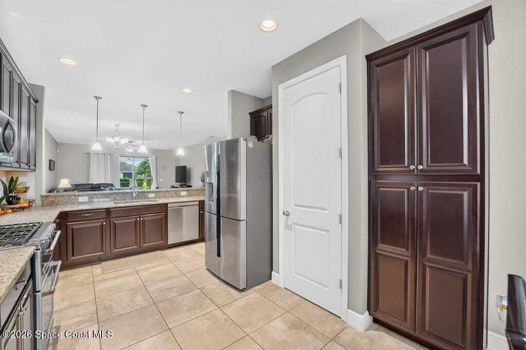 8044 Creshire Court