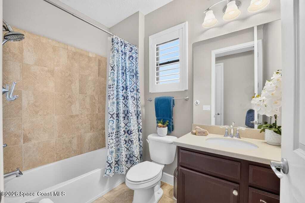 8044 Creshire Court