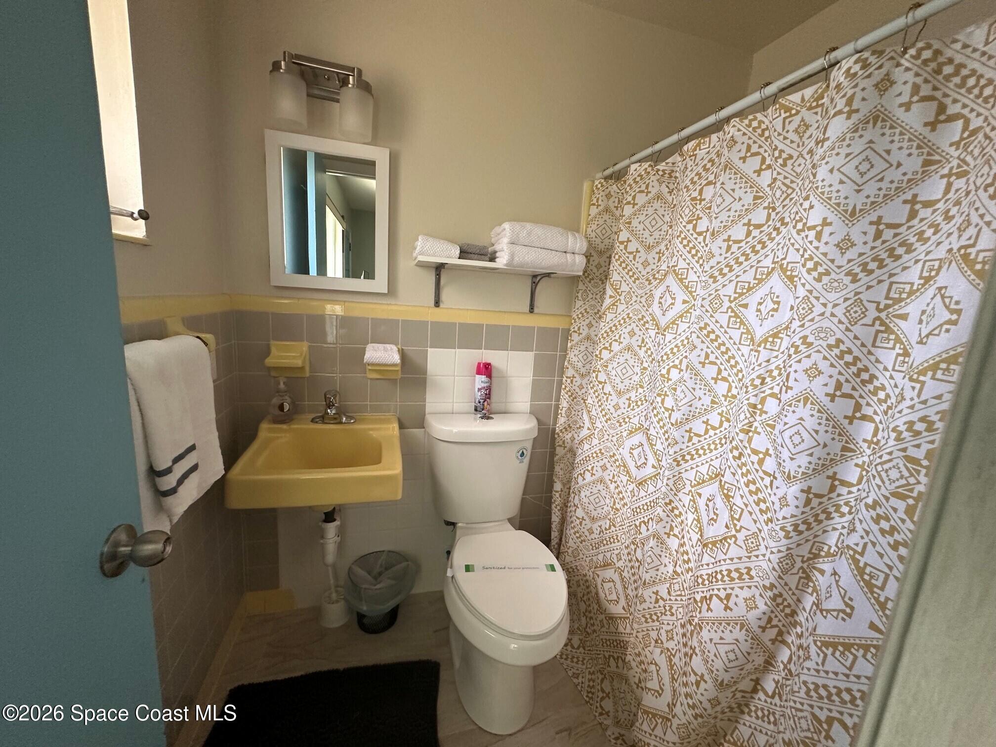 231 Woodland Avenue Unit B