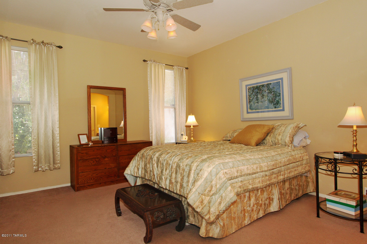 3180 W Northern Cross Trail