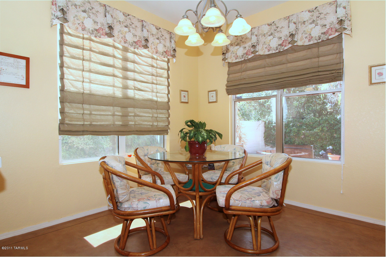 3180 W Northern Cross Trail