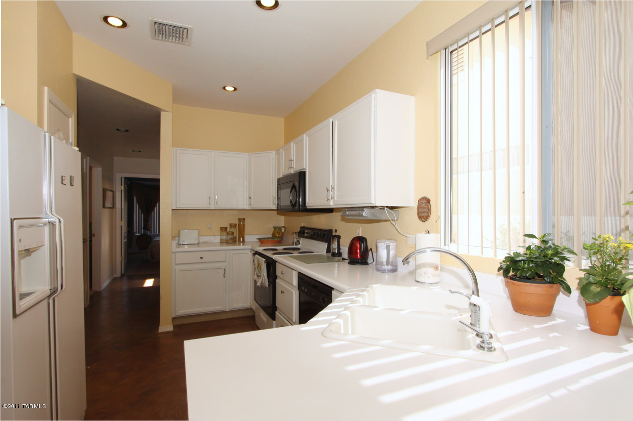 3180 W Northern Cross Trail