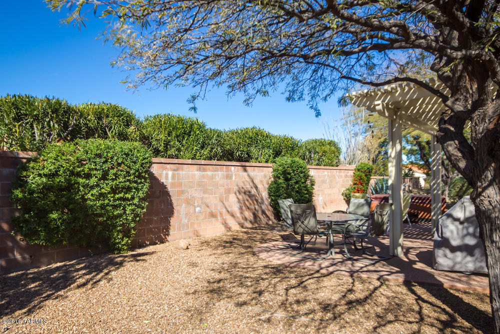 14679 N Windshade Drive