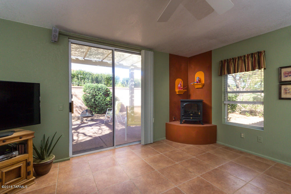 14679 N Windshade Drive