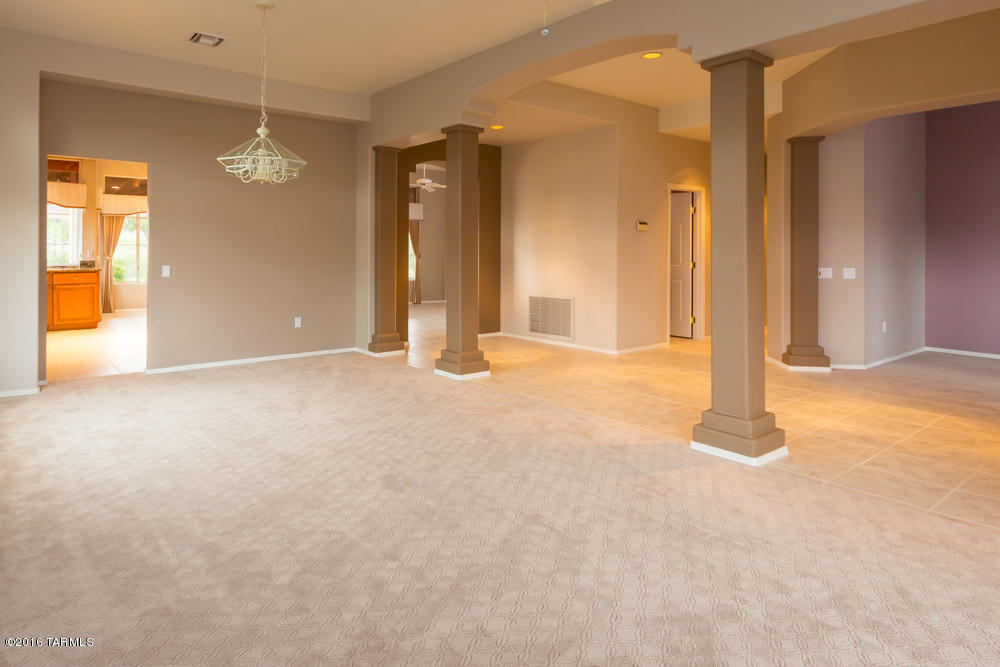 1781 E Mellow Trail