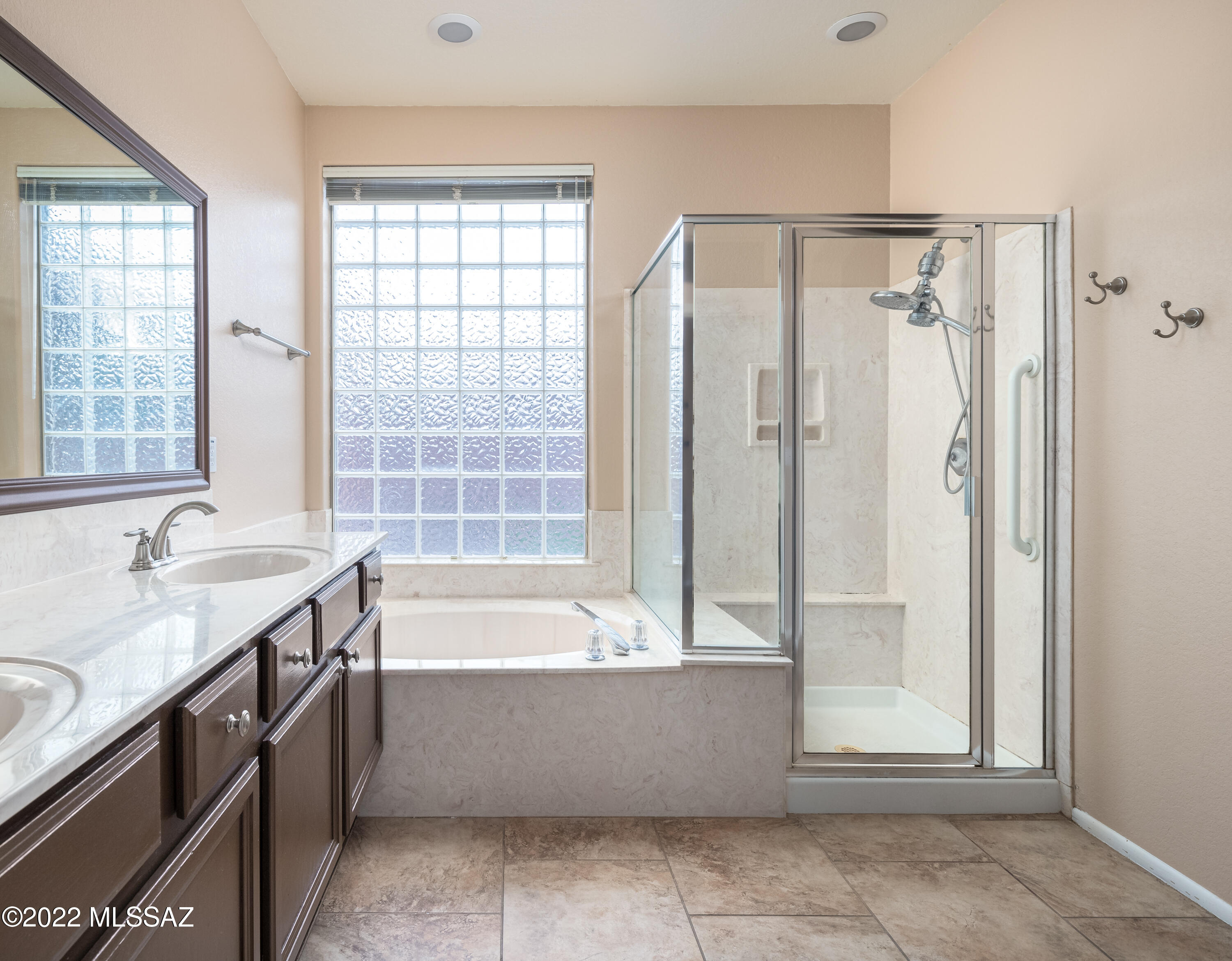 11060 N Eagle Crest Drive