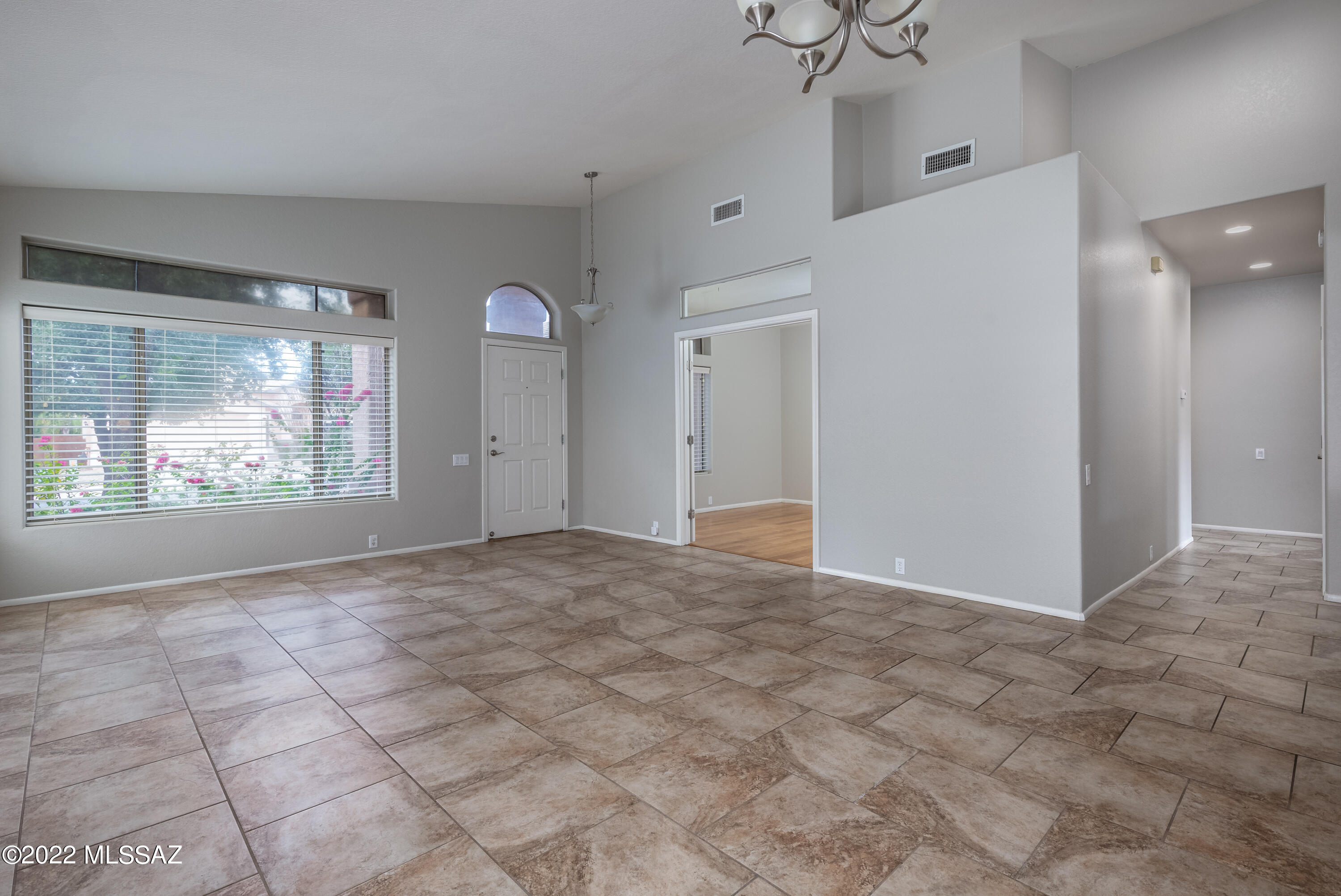 11060 N Eagle Crest Drive