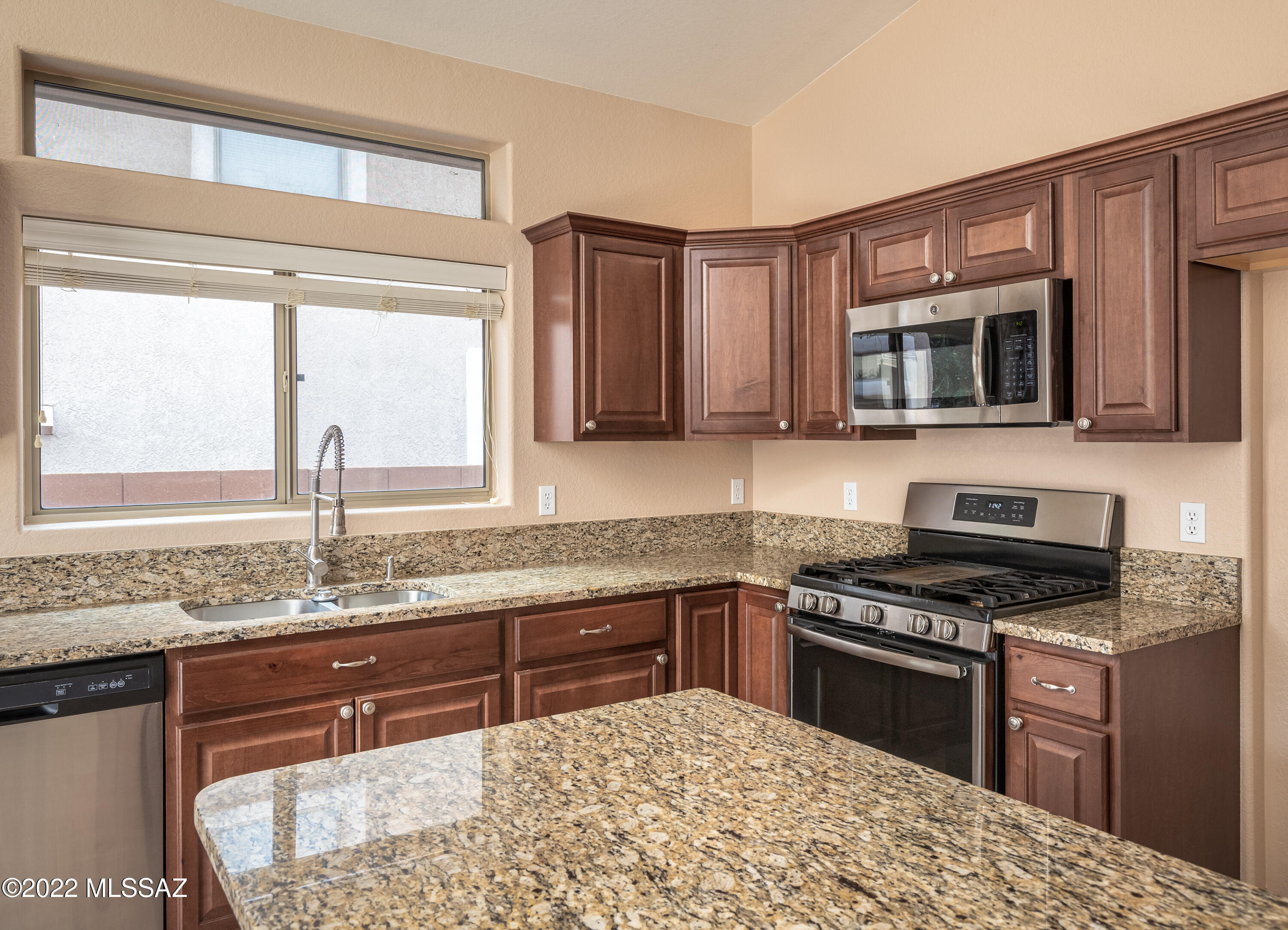 11060 N Eagle Crest Drive