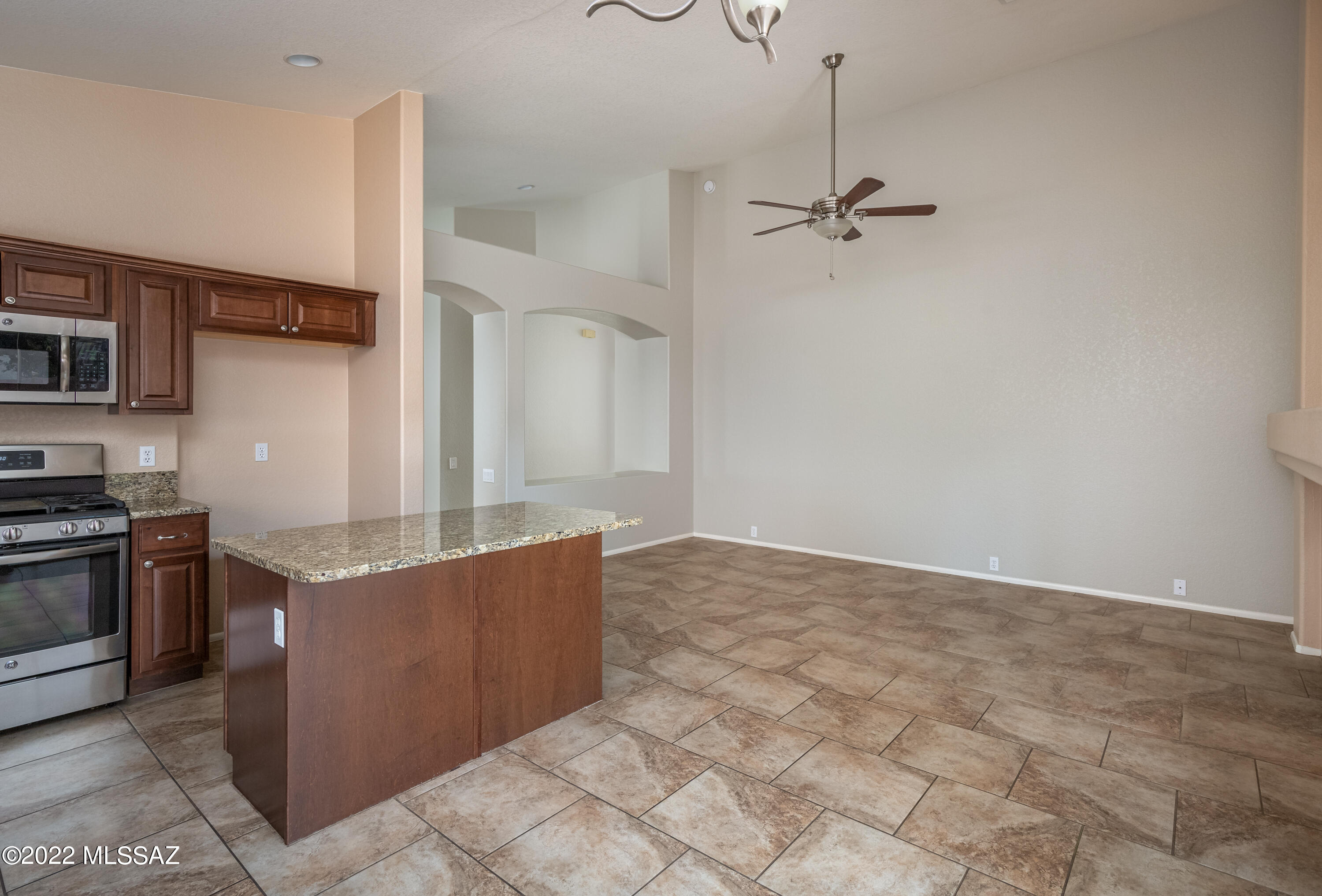 11060 N Eagle Crest Drive