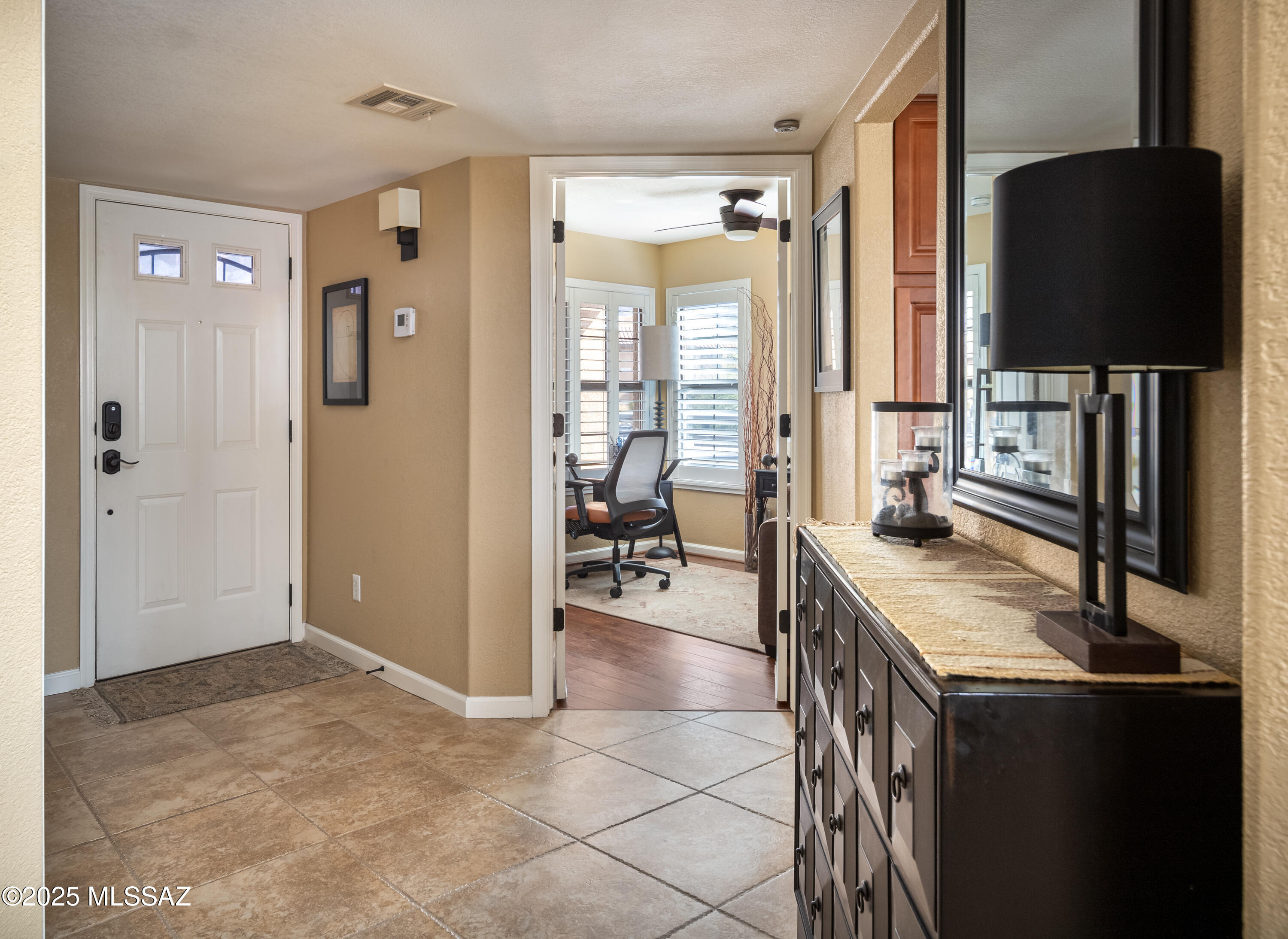 6651 N Campbell Avenue Unit: 243