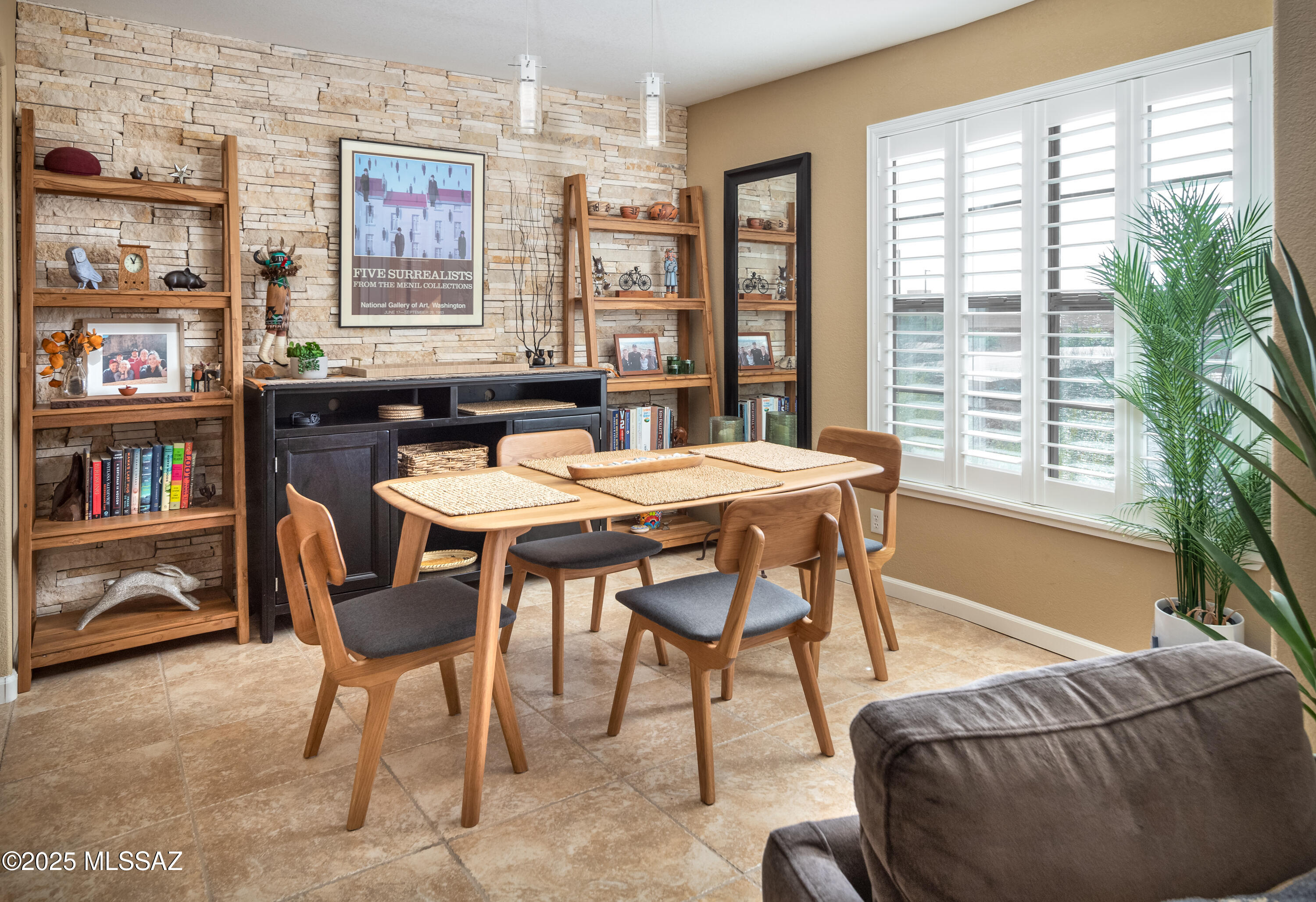 6651 N Campbell Avenue Unit: 243