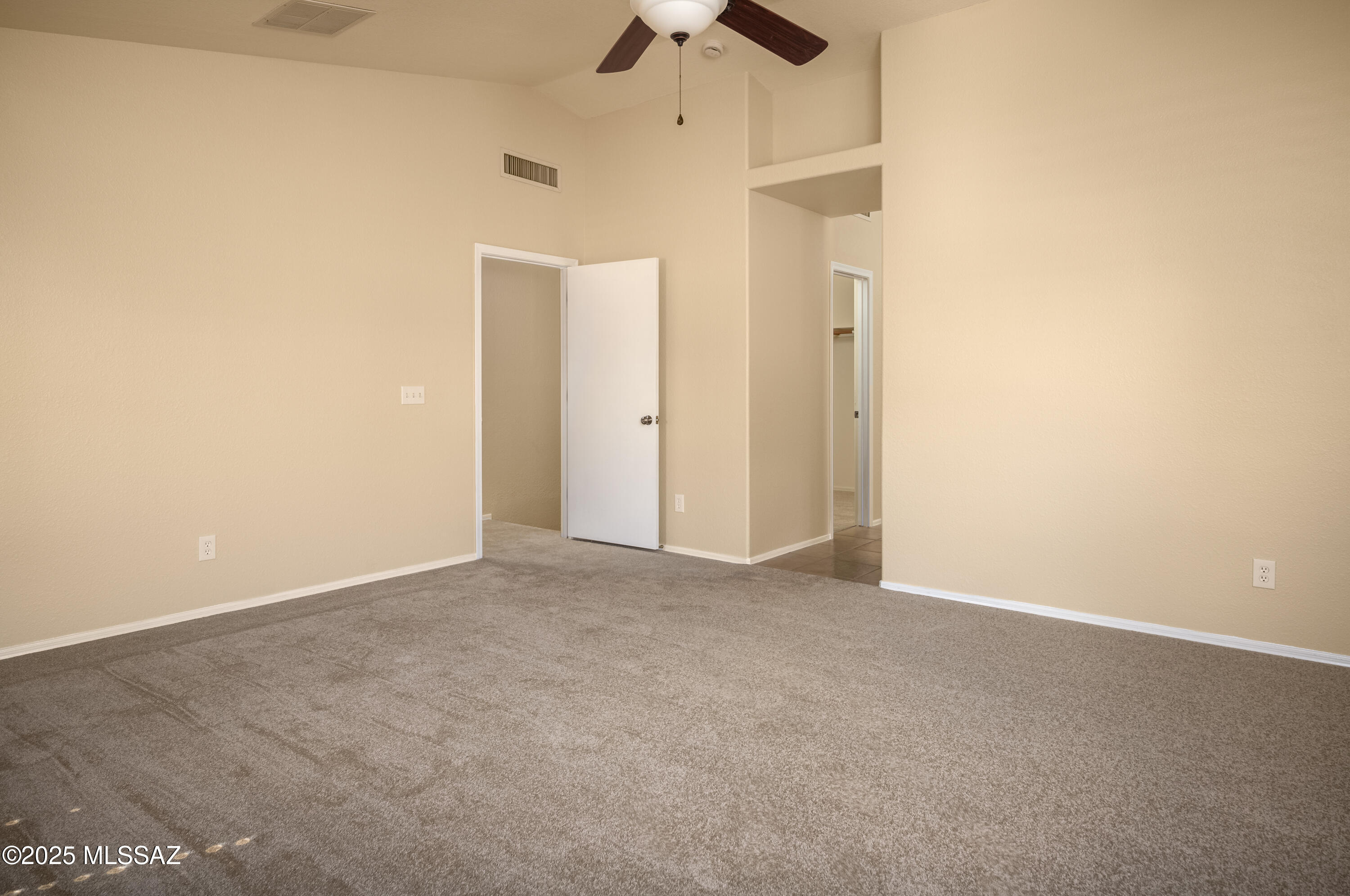 2058 W Three Oaks Drive