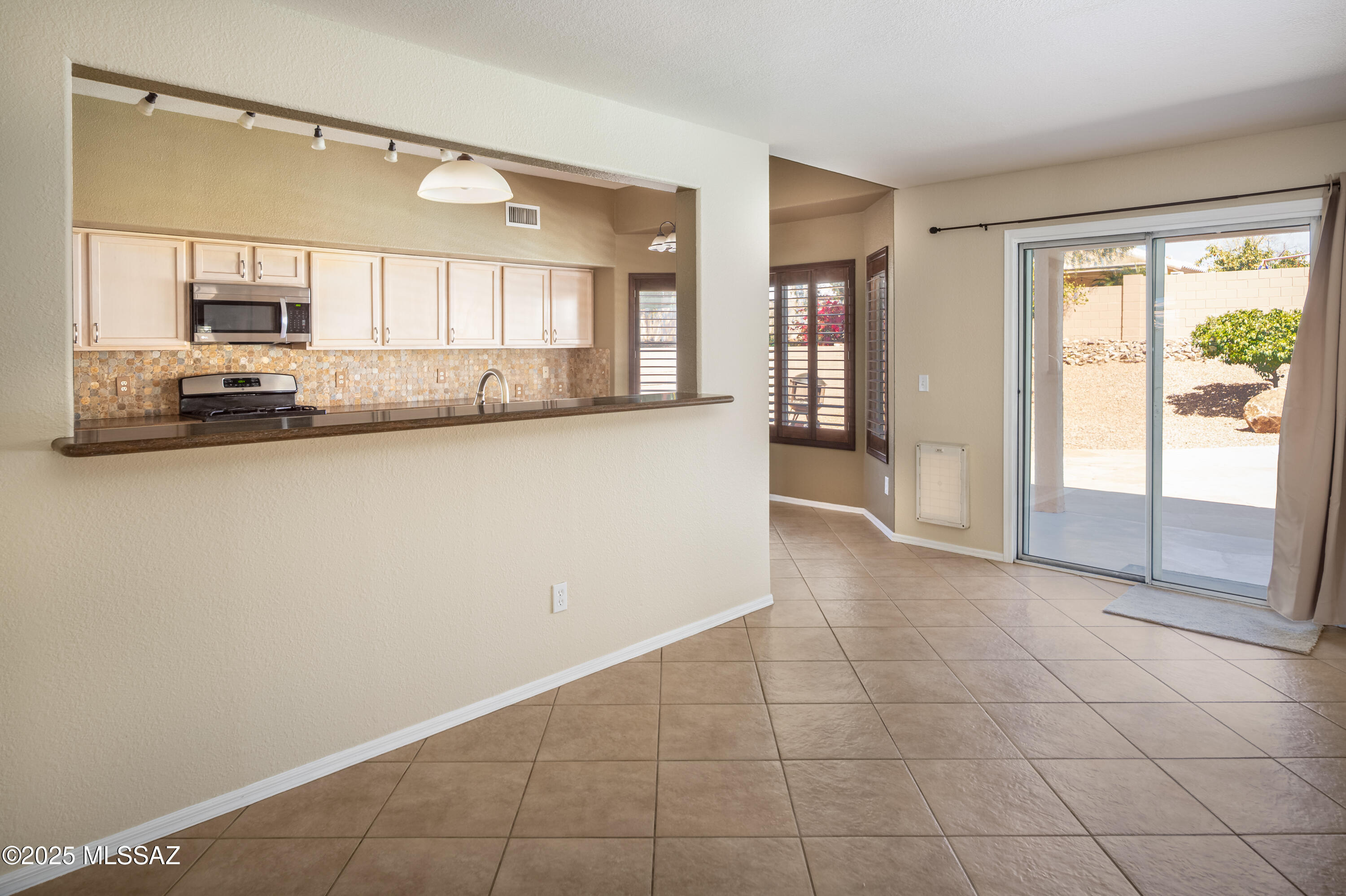 2058 W Three Oaks Drive