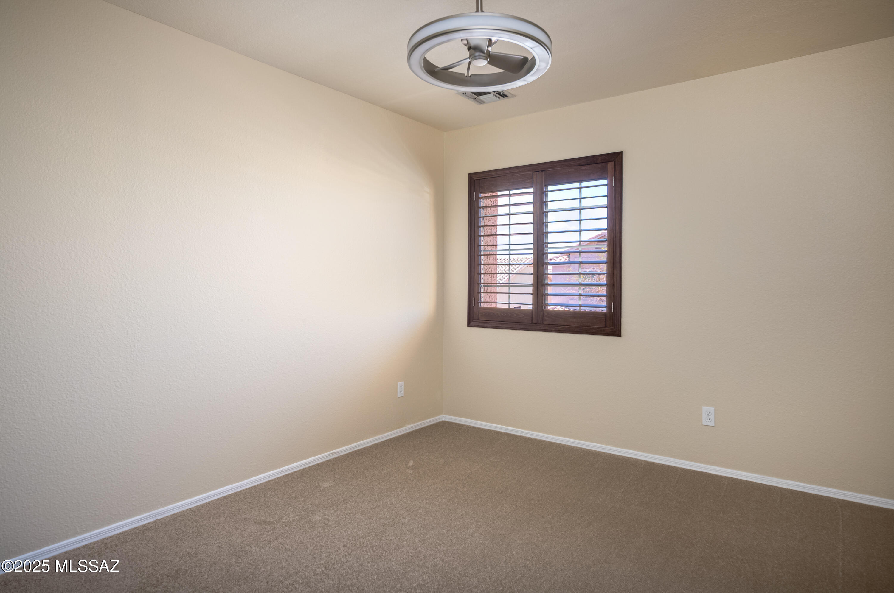 2058 W Three Oaks Drive