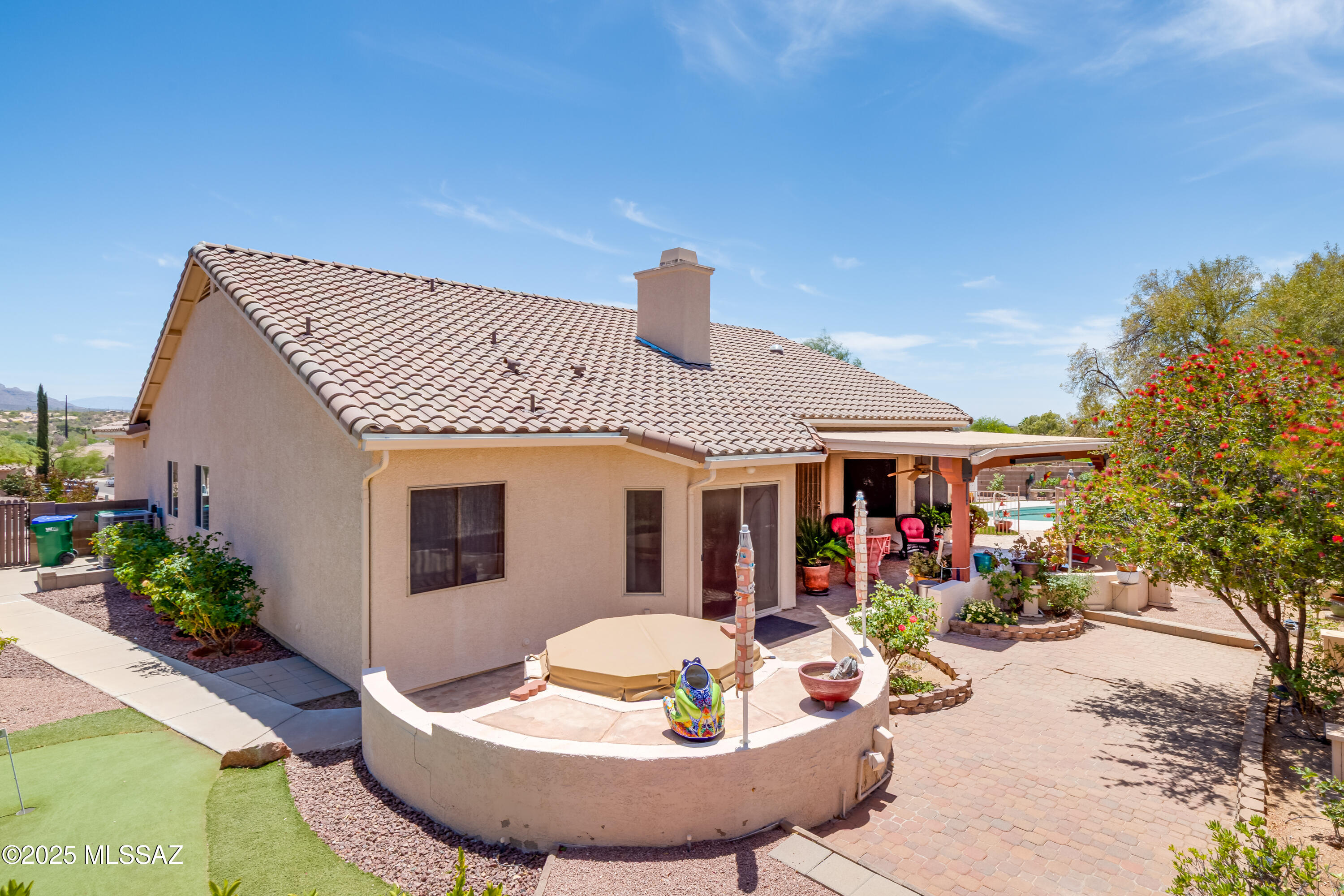 2377 W Catalina View Drive
