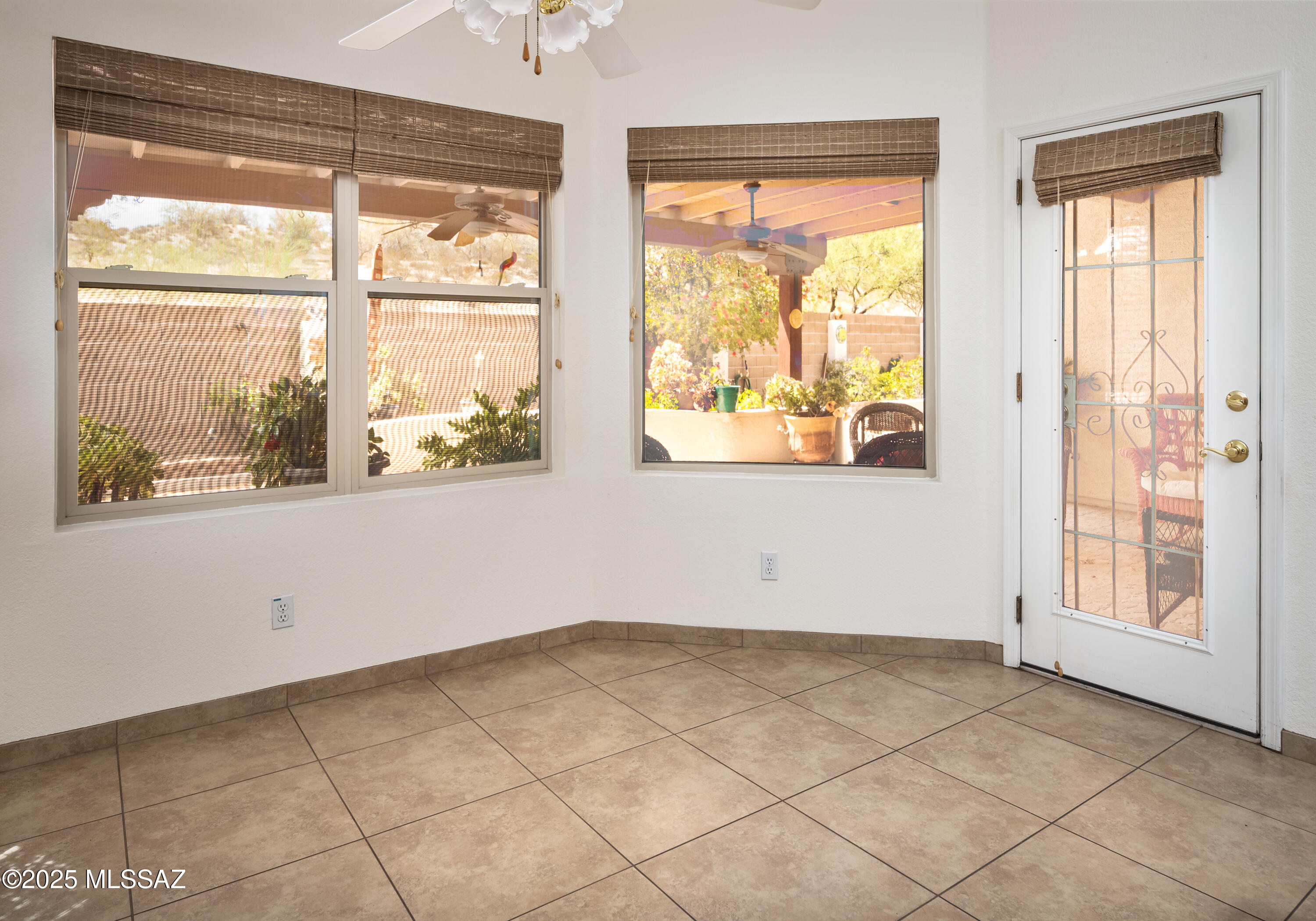 2377 W Catalina View Drive