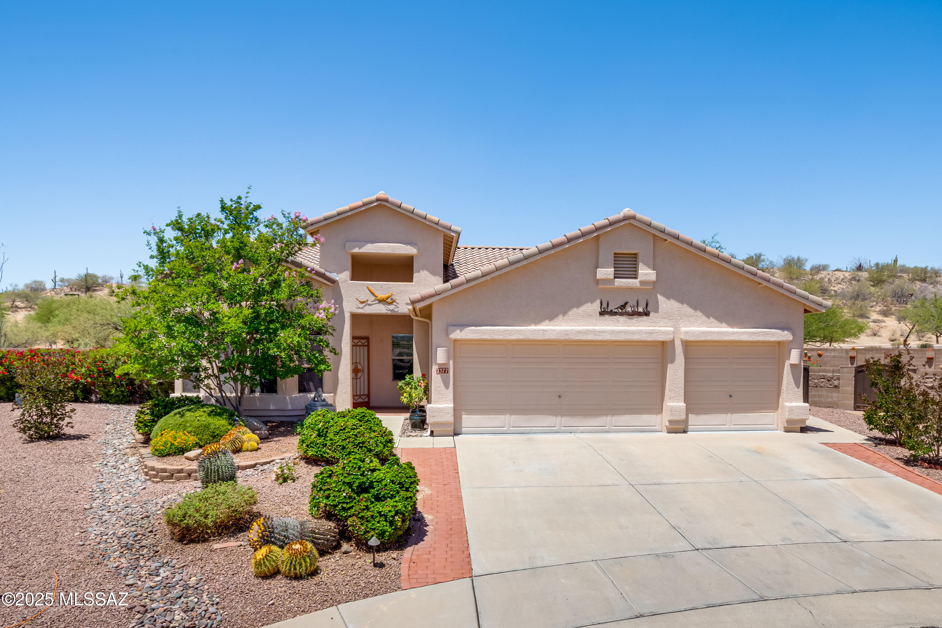 2377 W Catalina View Drive
