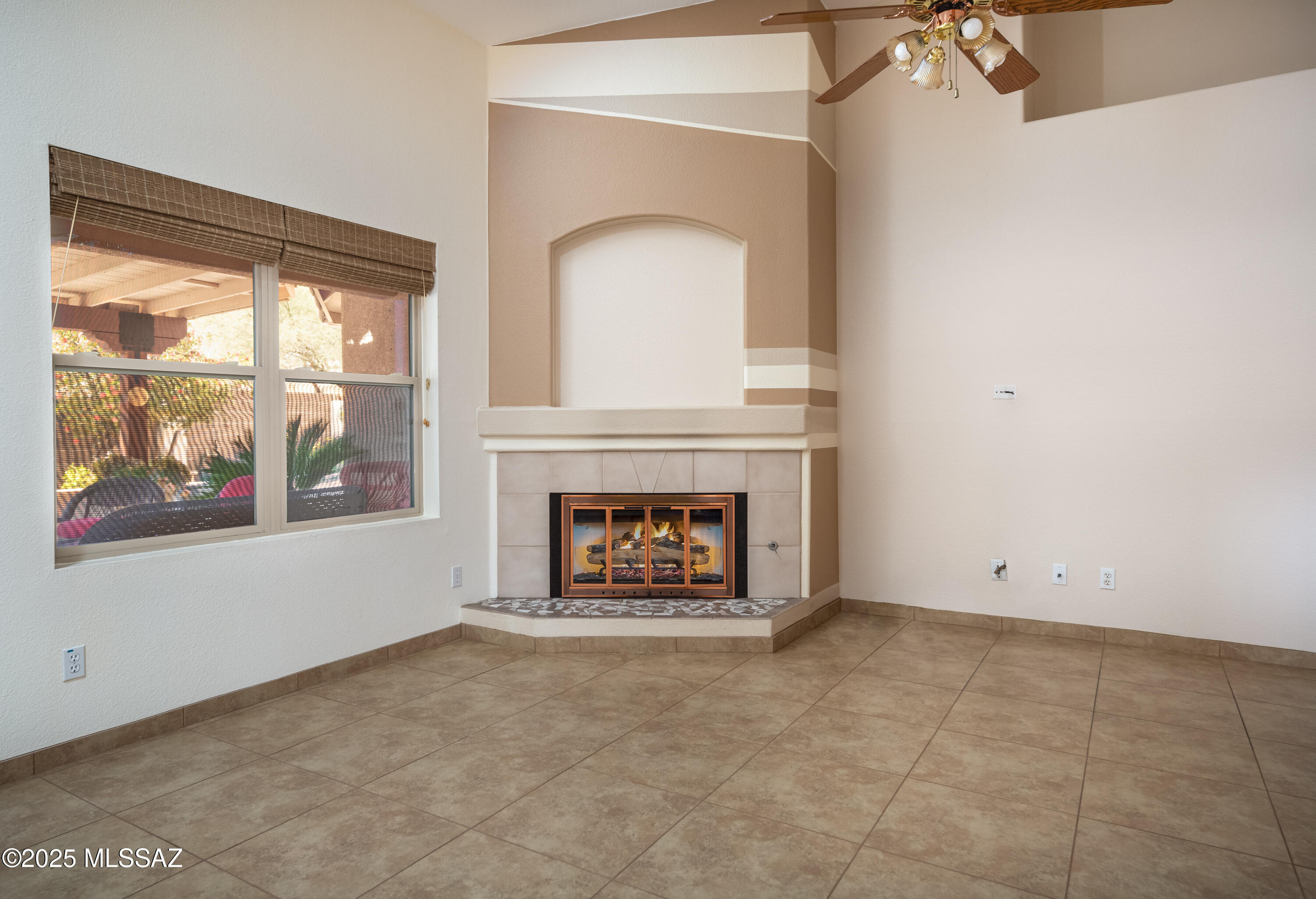 2377 W Catalina View Drive