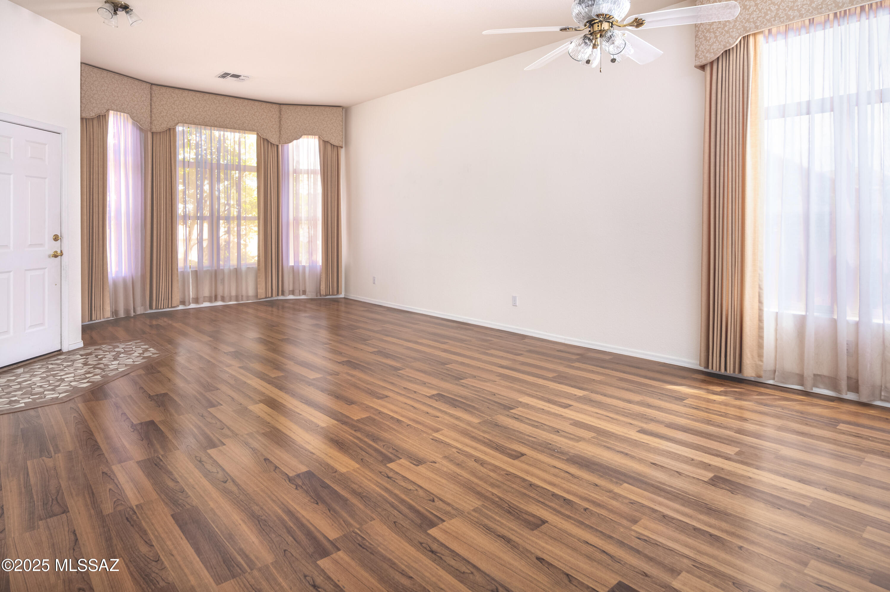 2377 W Catalina View Drive
