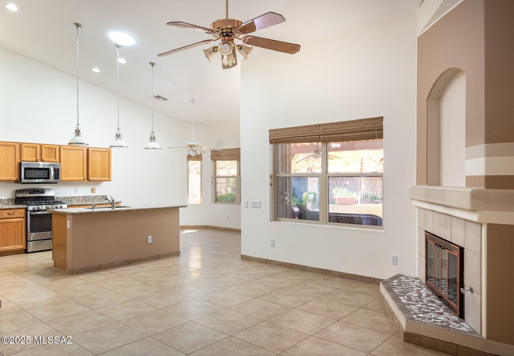 2377 W Catalina View Drive
