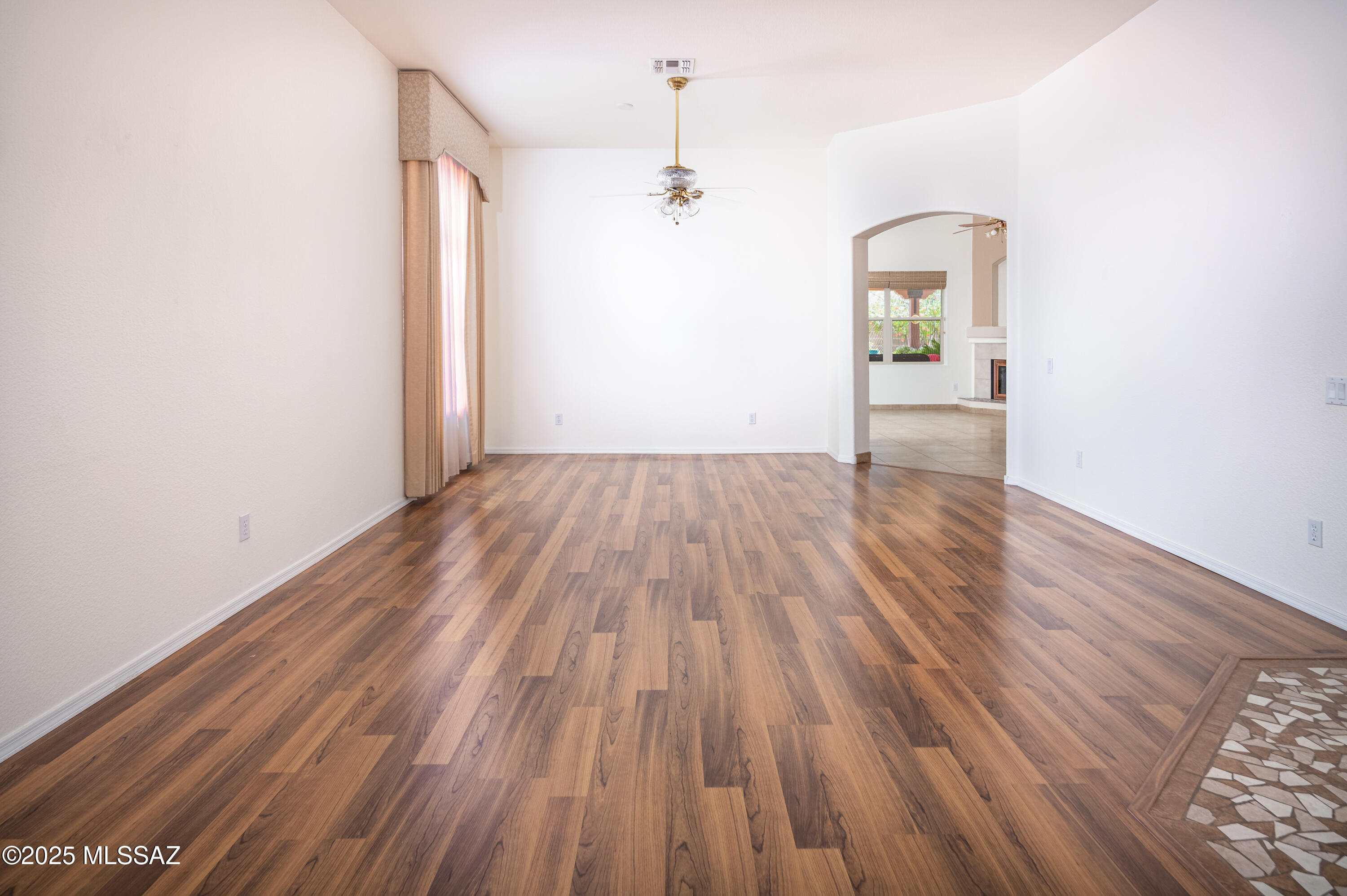 2377 W Catalina View Drive