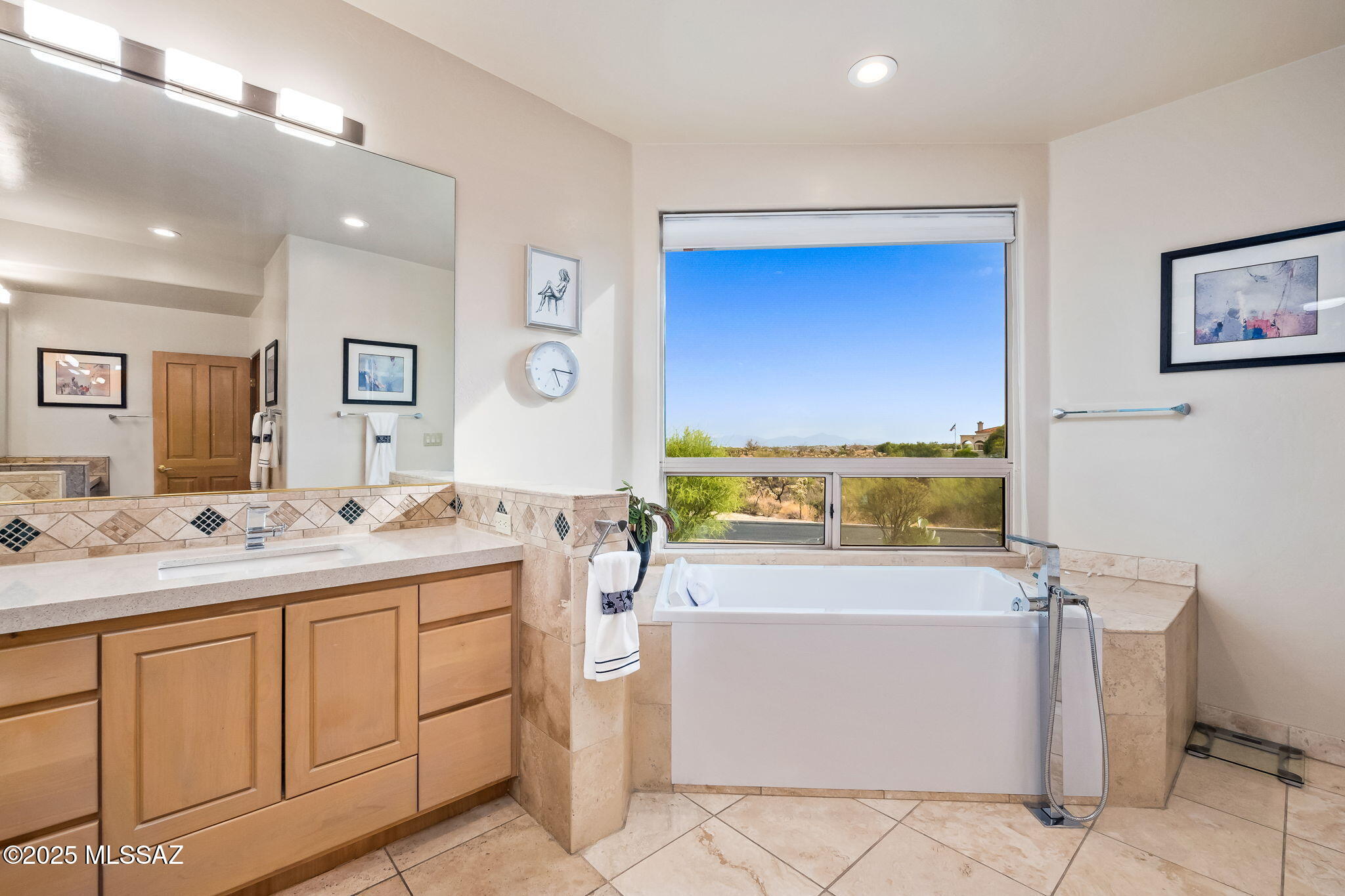 13542 N Placita Montanas de Oro