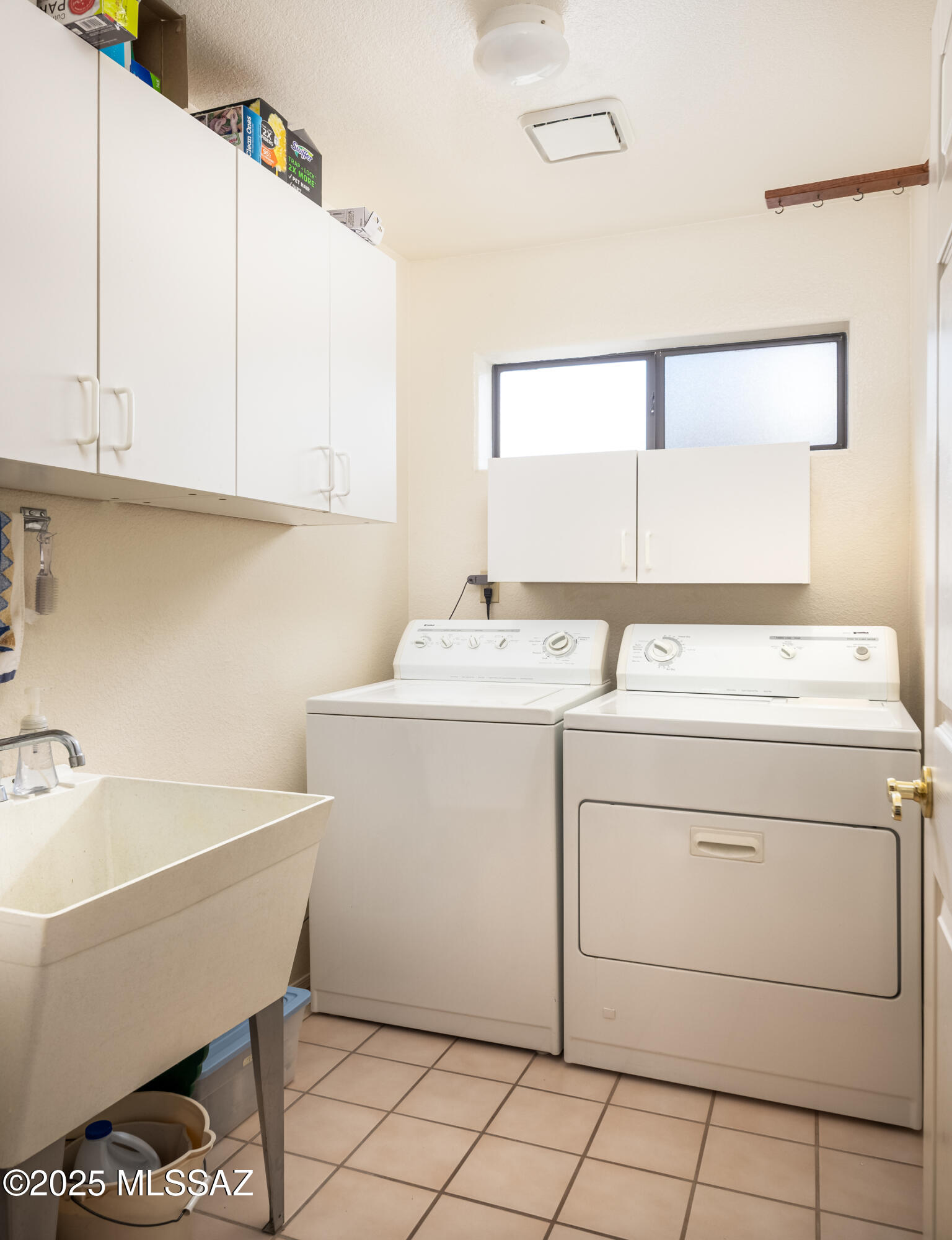 1133 W Masters Circle