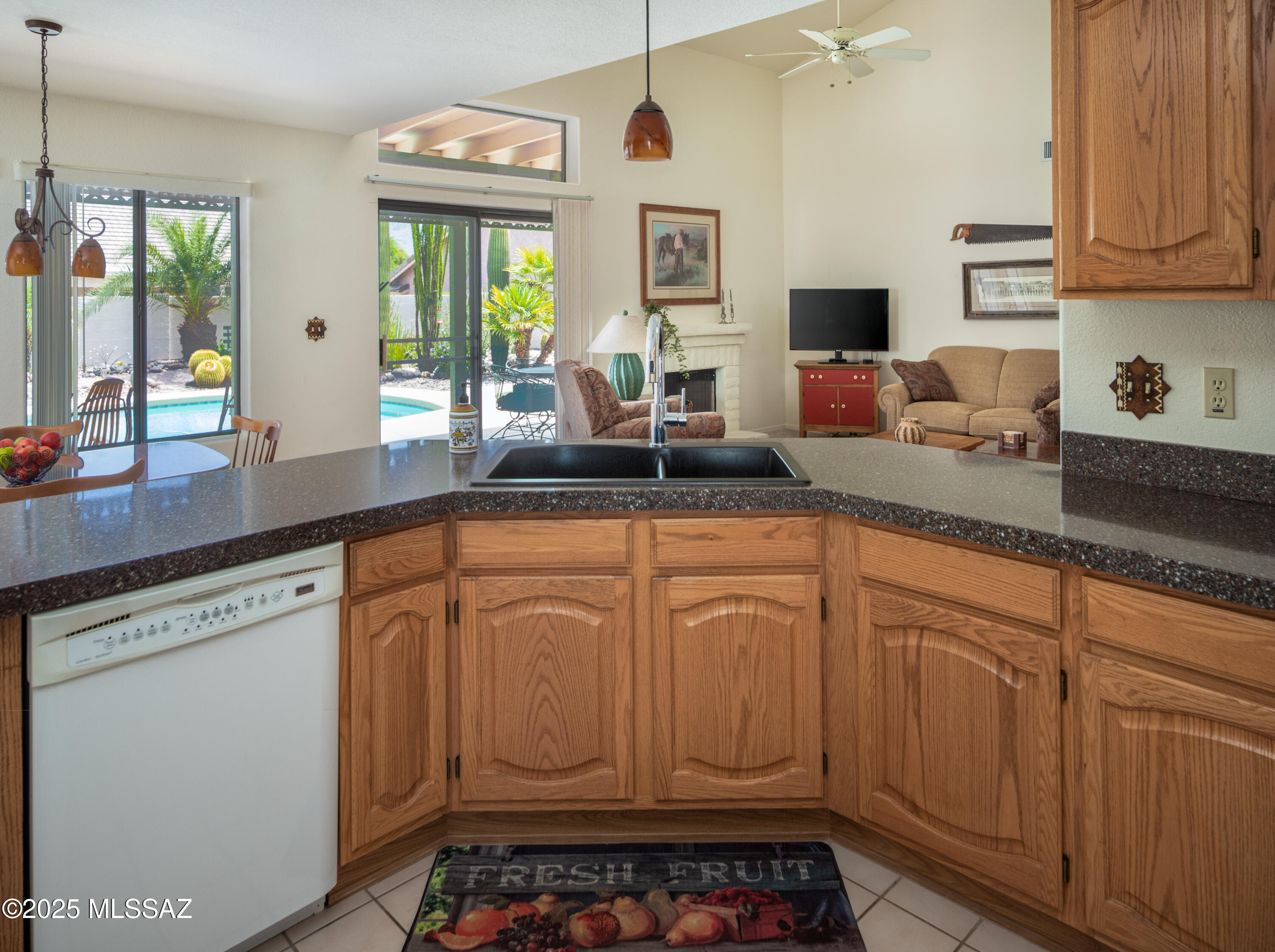 1133 W Masters Circle