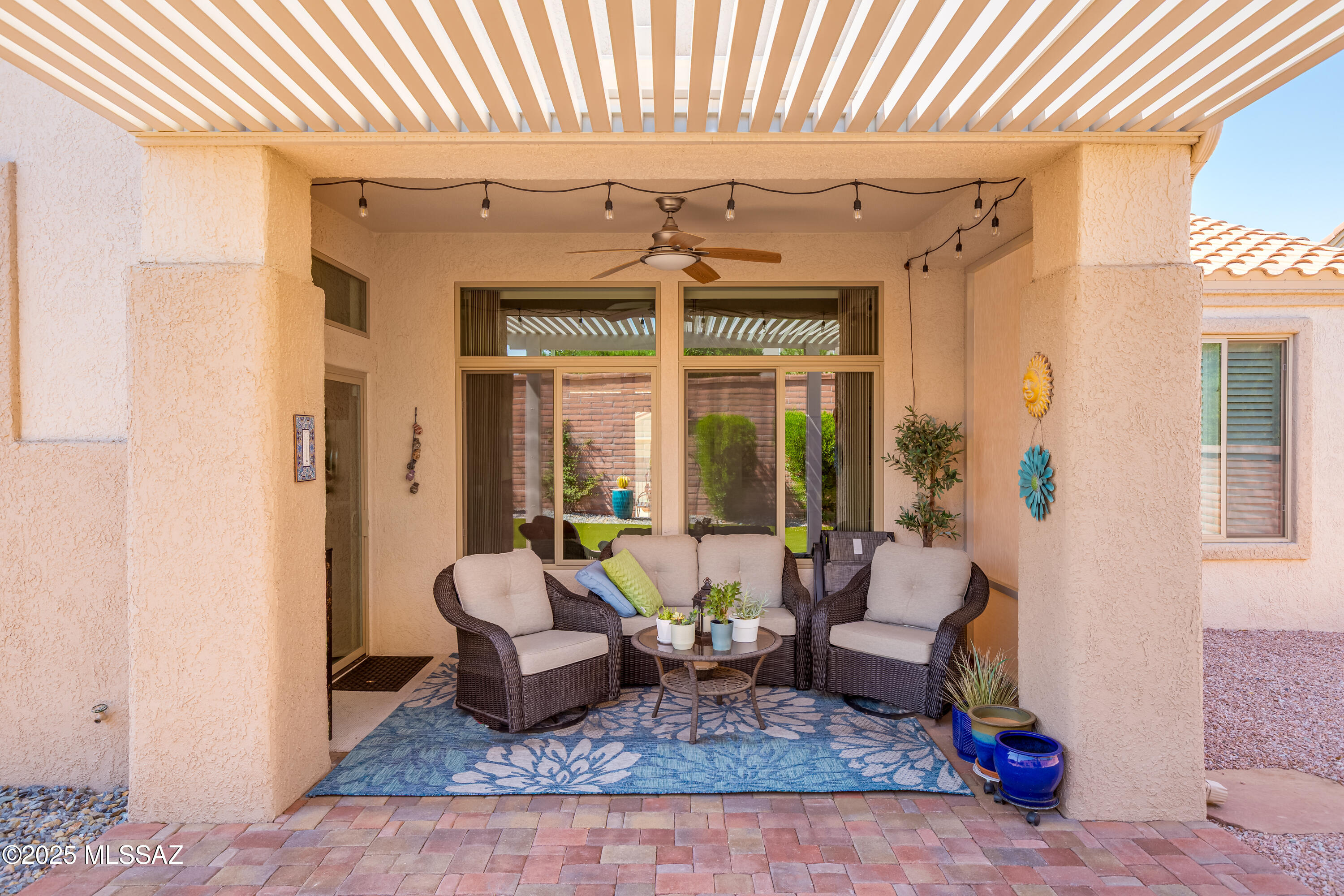 953 E Grass Meadow Place