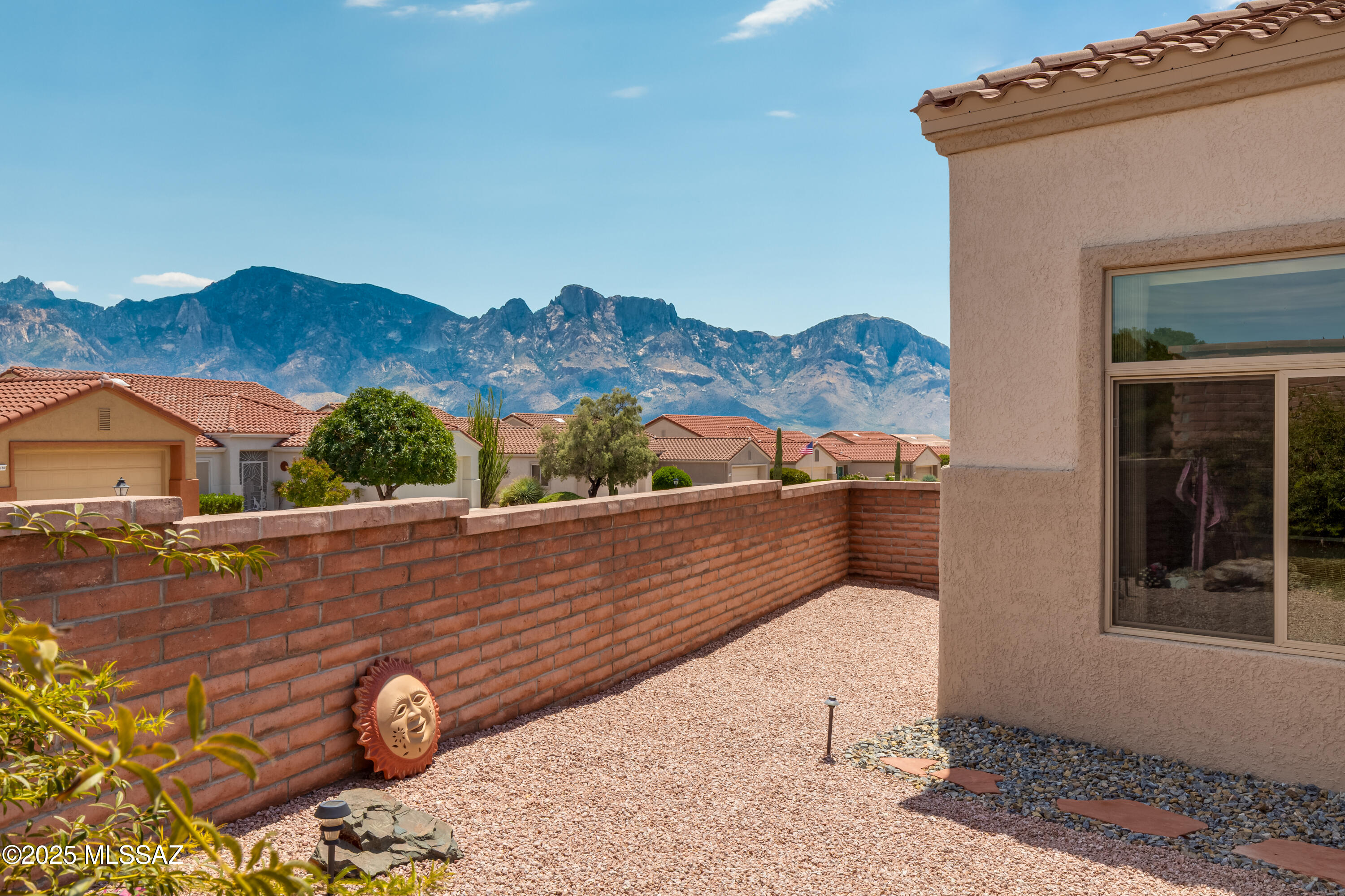 953 E Grass Meadow Place