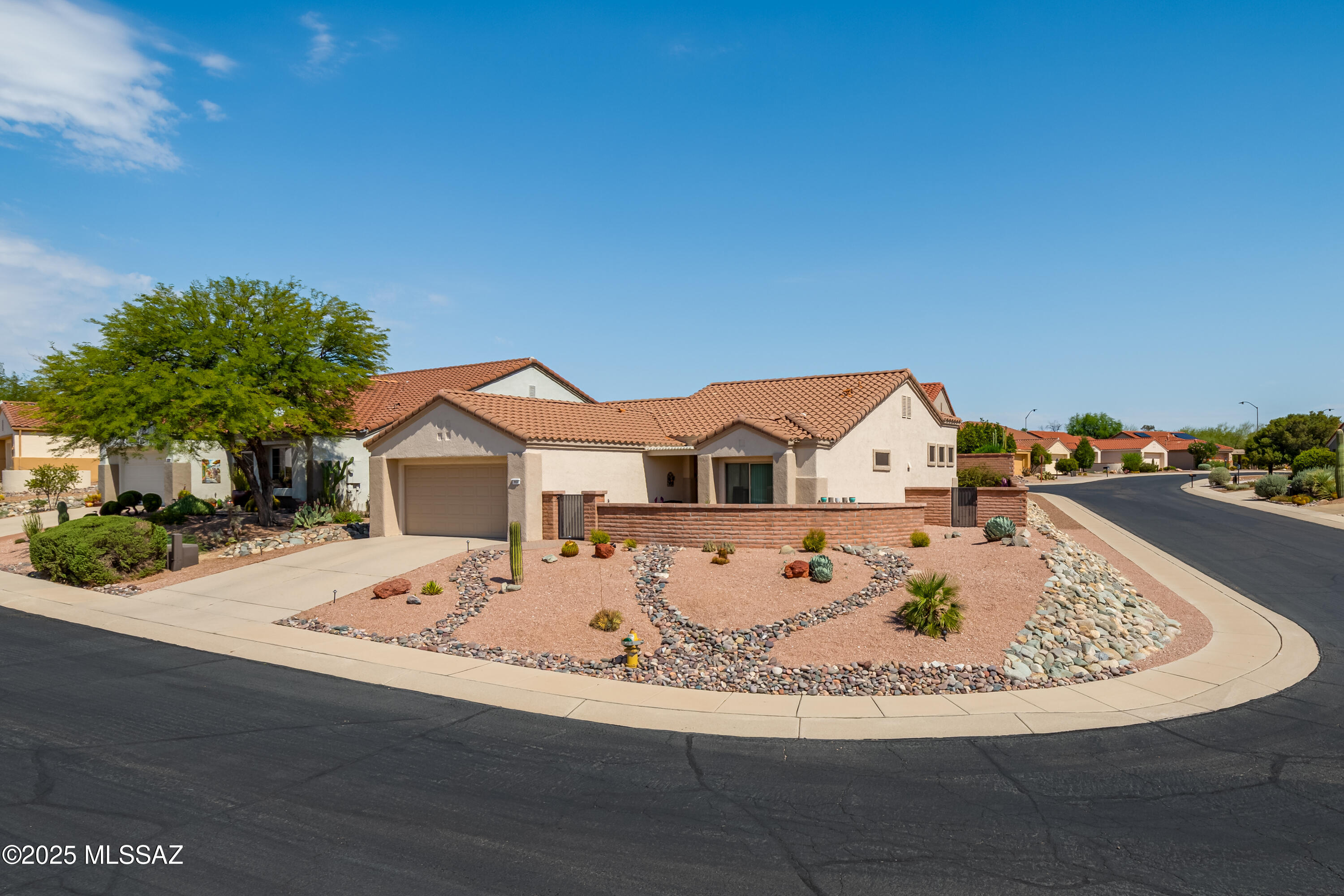 953 E Grass Meadow Place