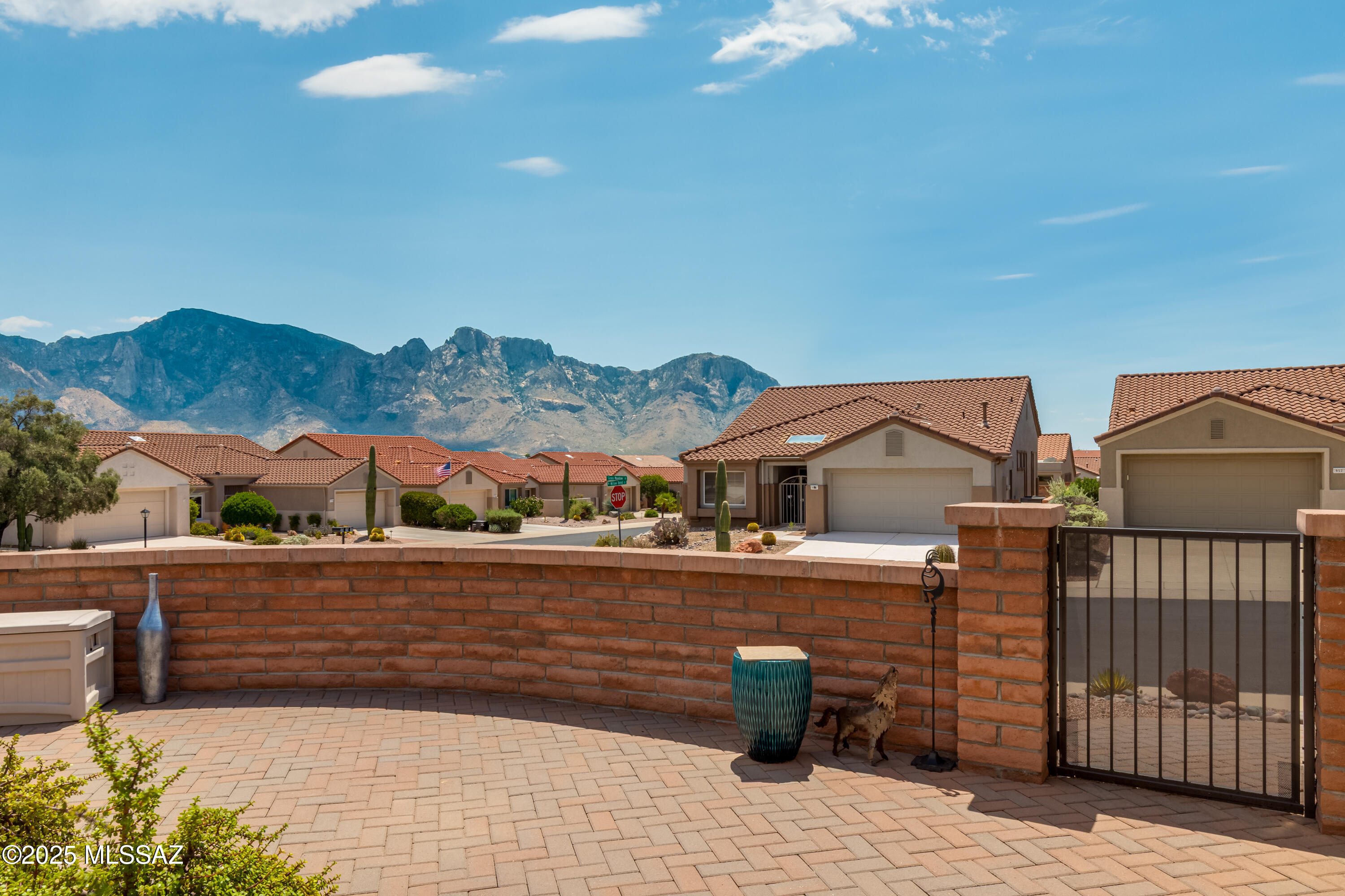 953 E Grass Meadow Place