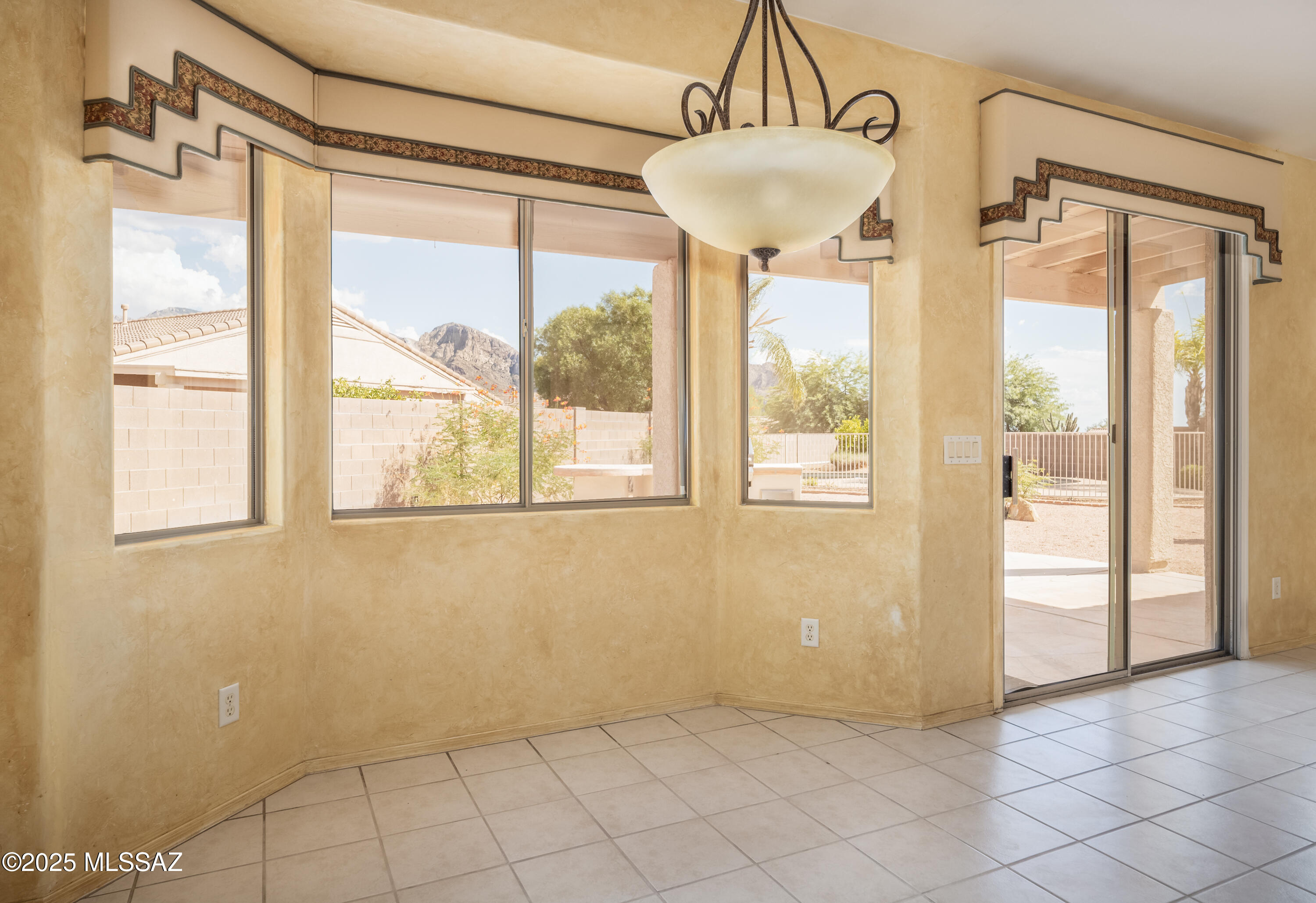 251 W La Veta Court