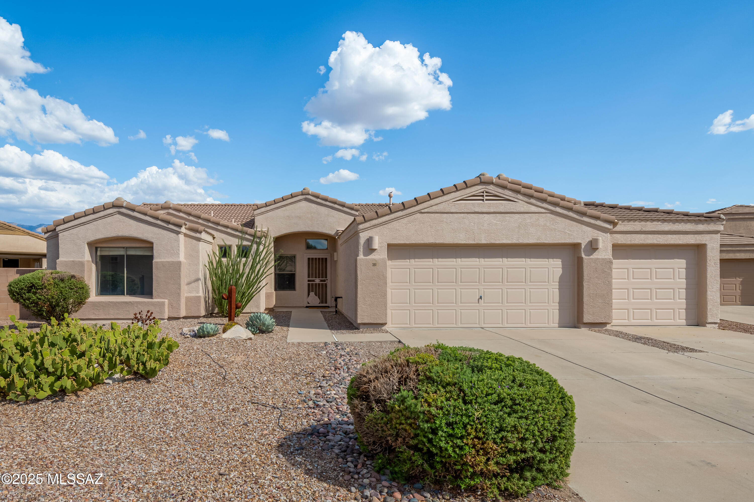 251 W La Veta Court
