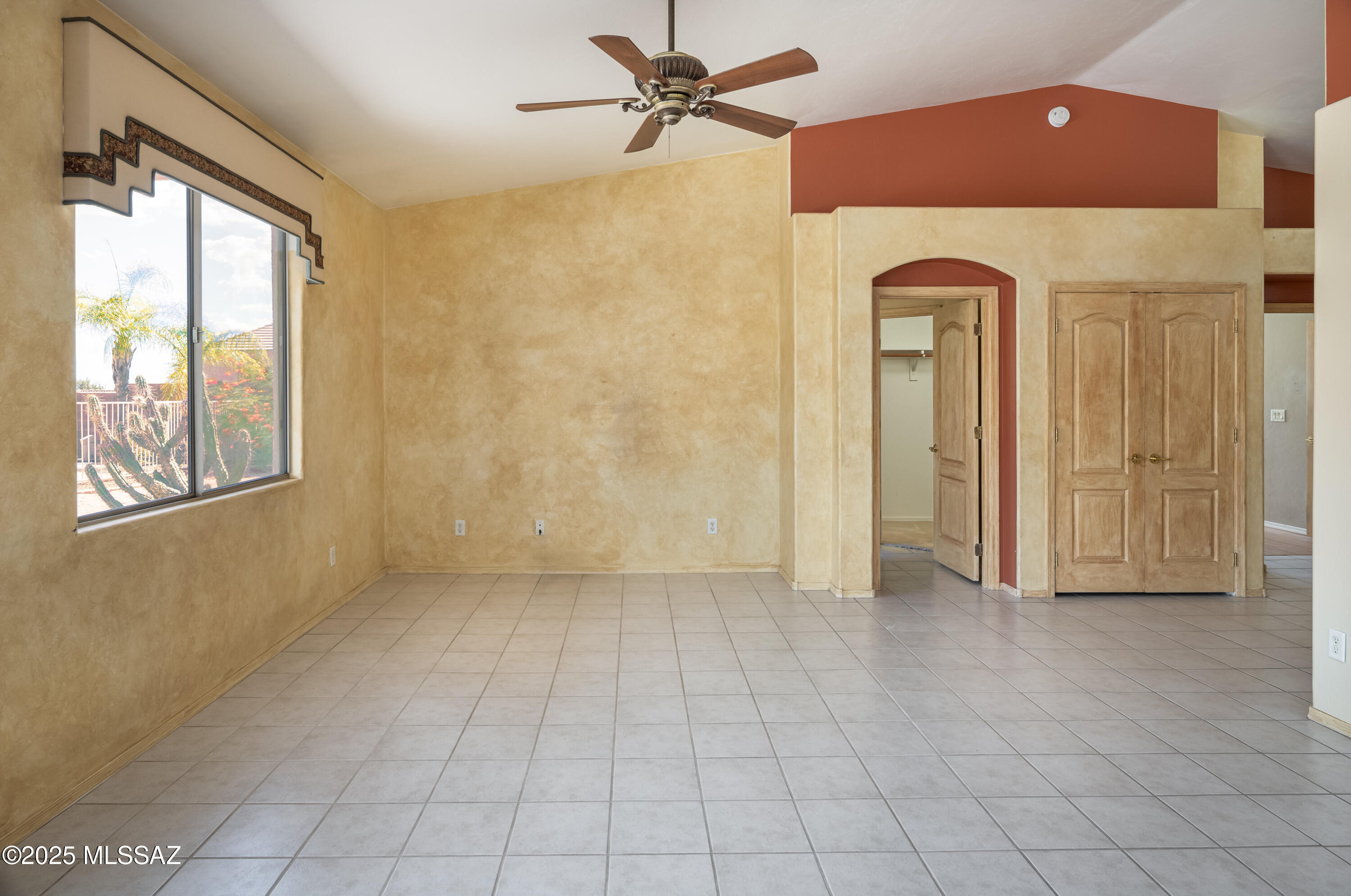 251 W La Veta Court